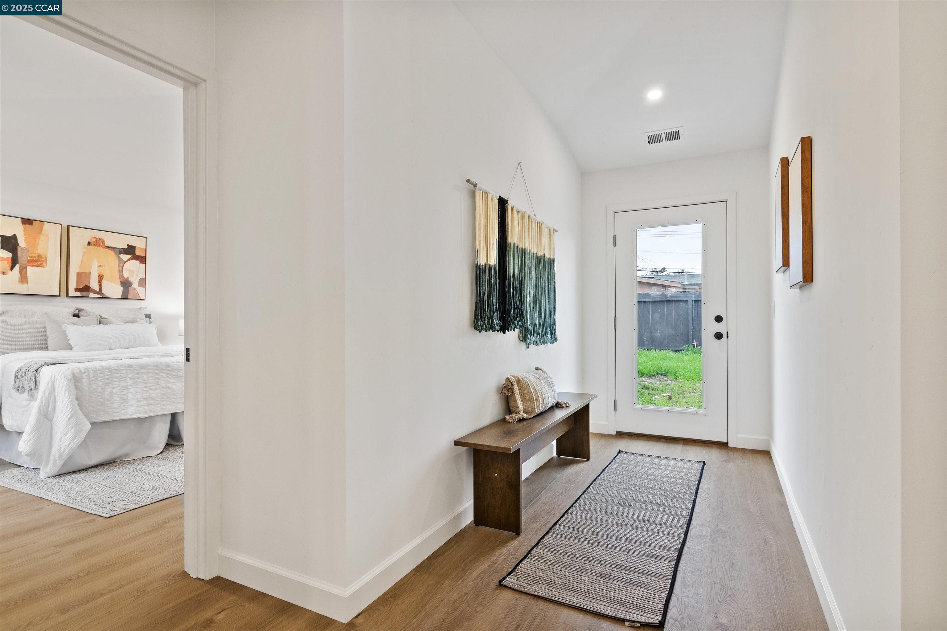 Detail Gallery Image 26 of 37 For 330 Warren Way, Pittsburg,  CA 94565 - 3 Beds | 2 Baths