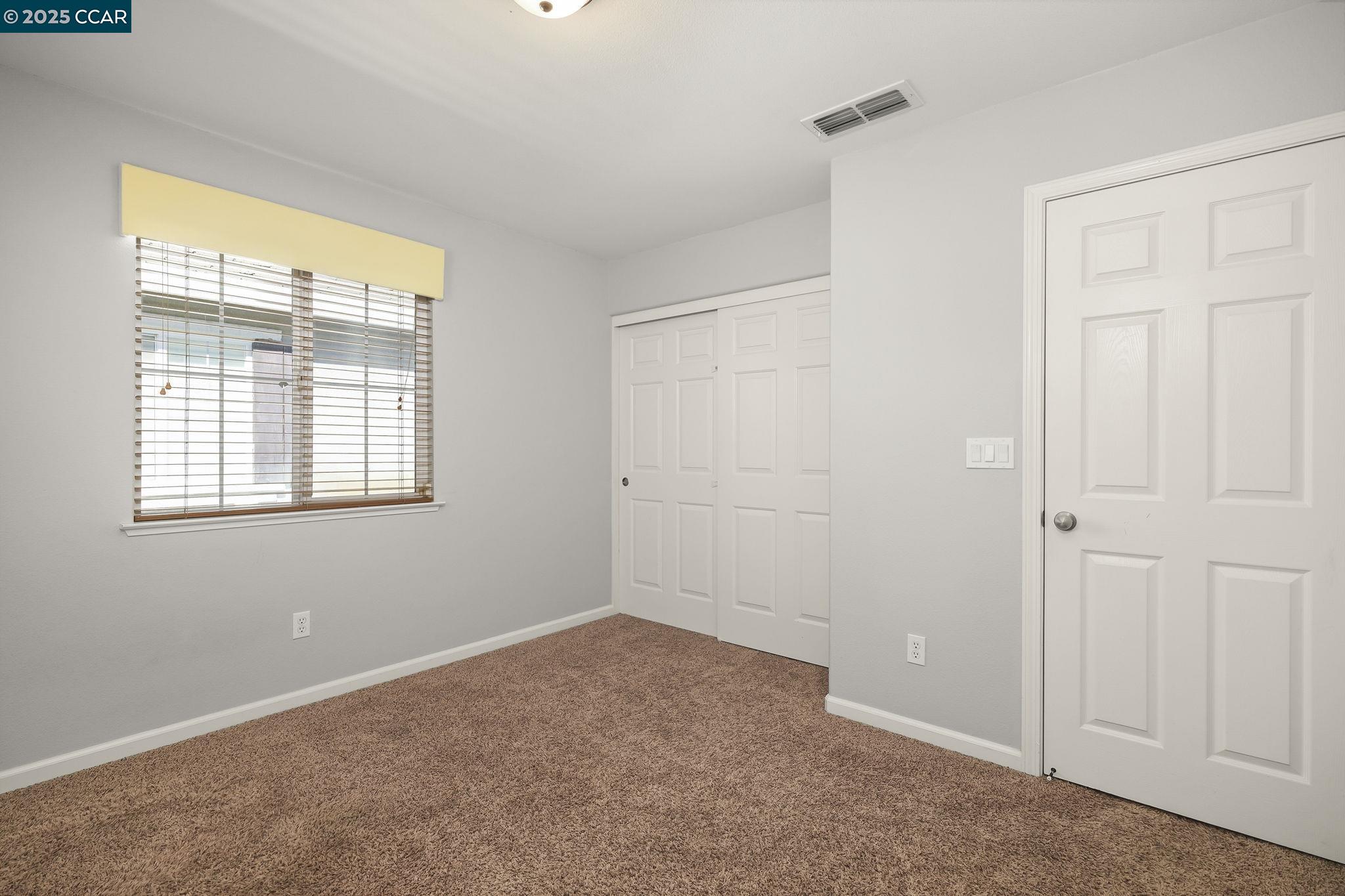Detail Gallery Image 23 of 30 For 1775 Rose Gate Cmn, Livermore,  CA 94551 - 3 Beds | 2/1 Baths