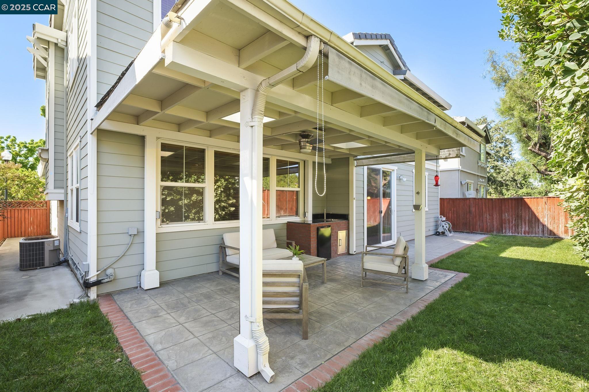 Detail Gallery Image 27 of 30 For 1775 Rose Gate Cmn, Livermore,  CA 94551 - 3 Beds | 2/1 Baths