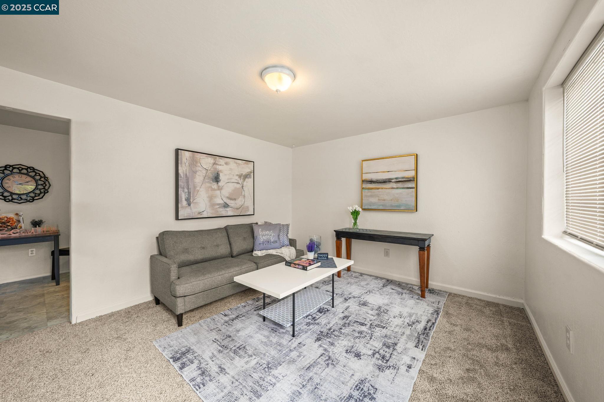 Detail Gallery Image 3 of 14 For 220 Nigh St, Vallejo,  CA 94590 - 2 Beds | 1 Baths