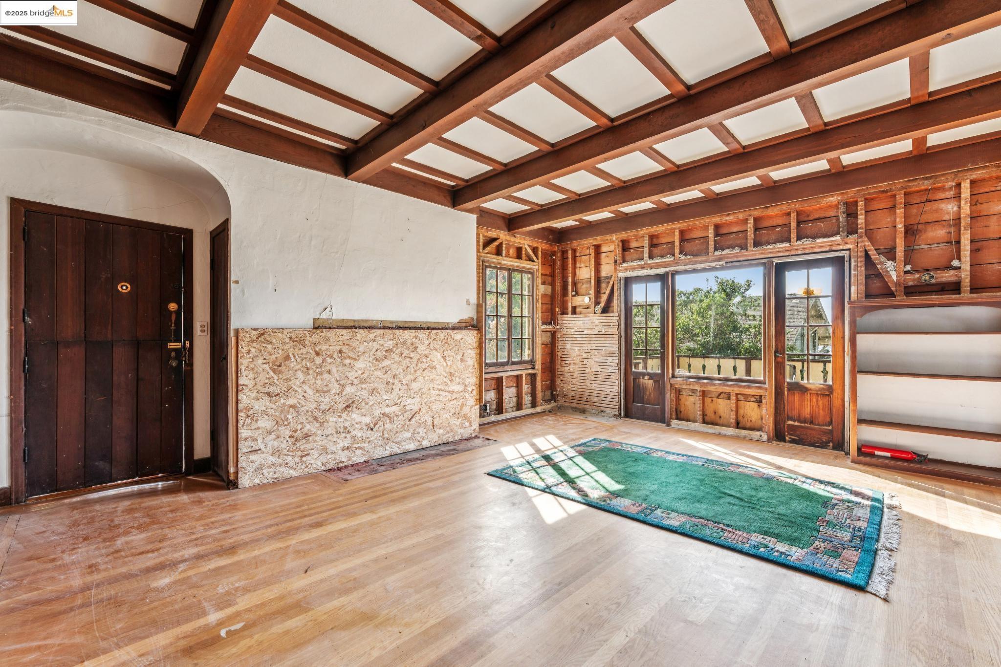 Detail Gallery Image 11 of 60 For 1444 Scenic Ave, Berkeley,  CA 94708 - 4 Beds | 2 Baths