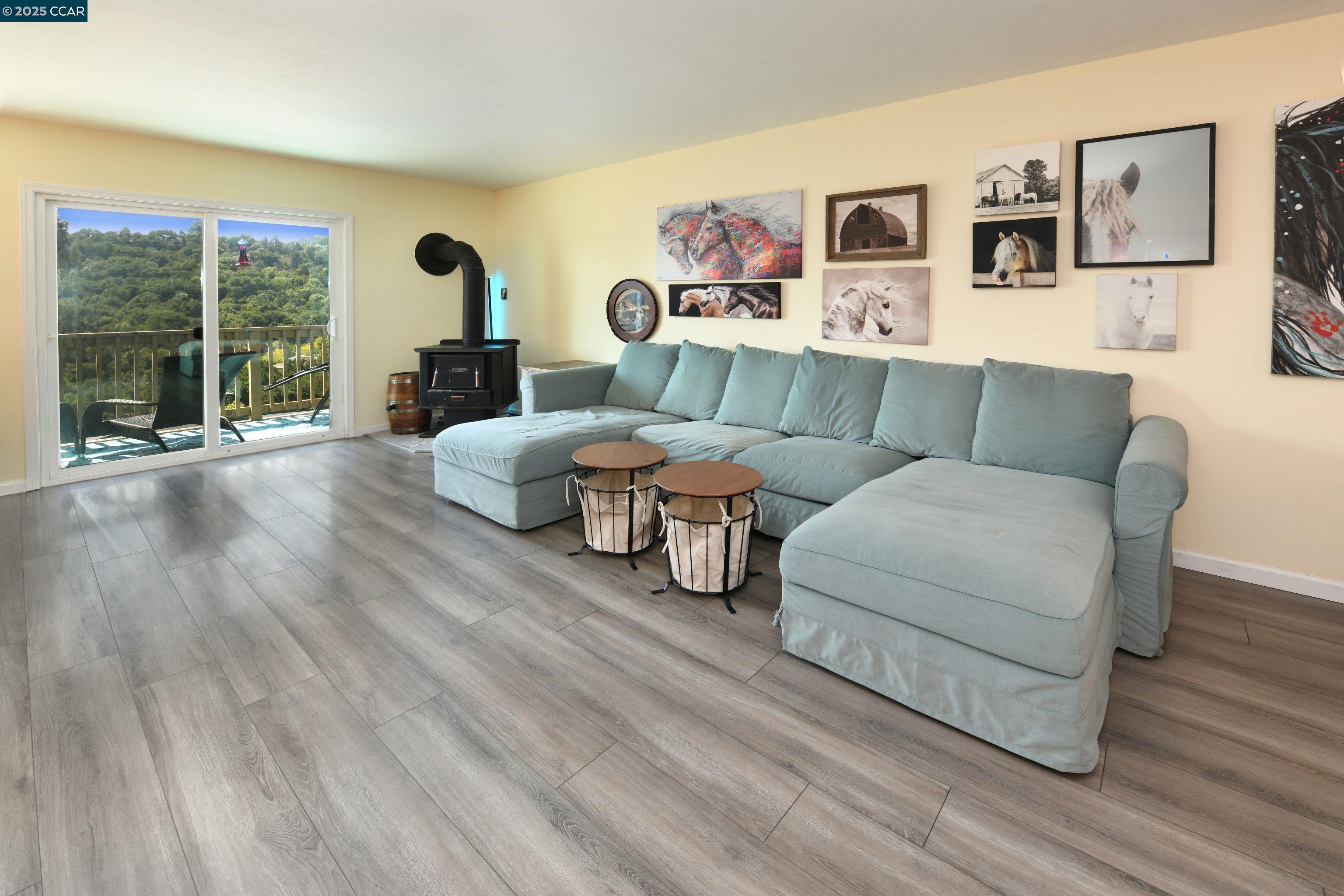 Photo #3: 41118574 Listing: Photo #3