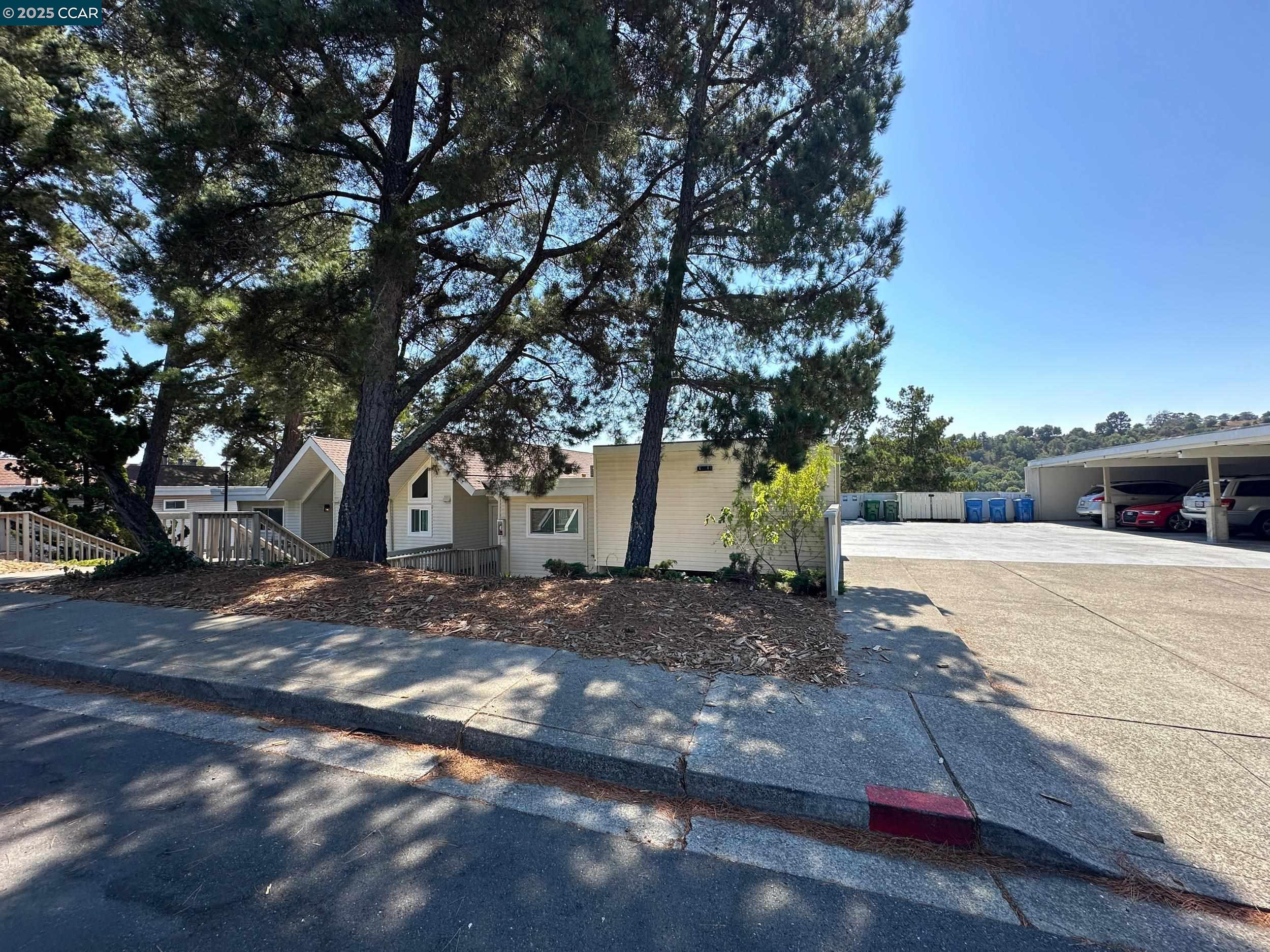 Photo #31: 41118574 Listing: Photo #31