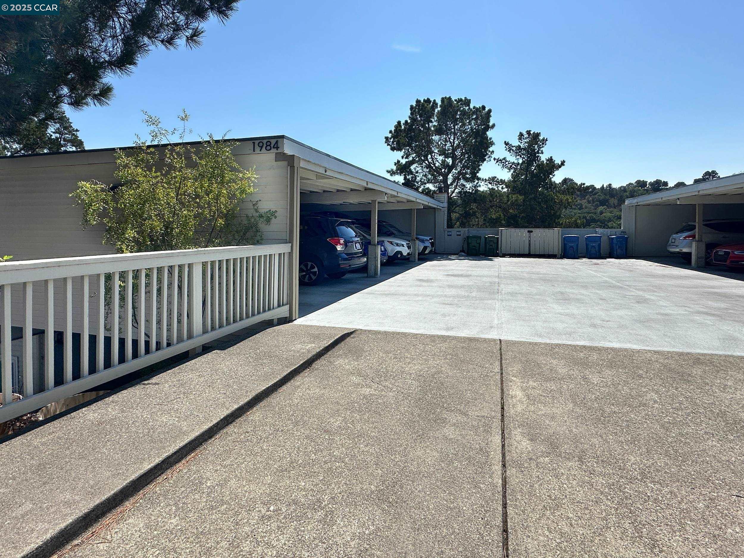 Photo #32: 41118574 Listing: Photo #32