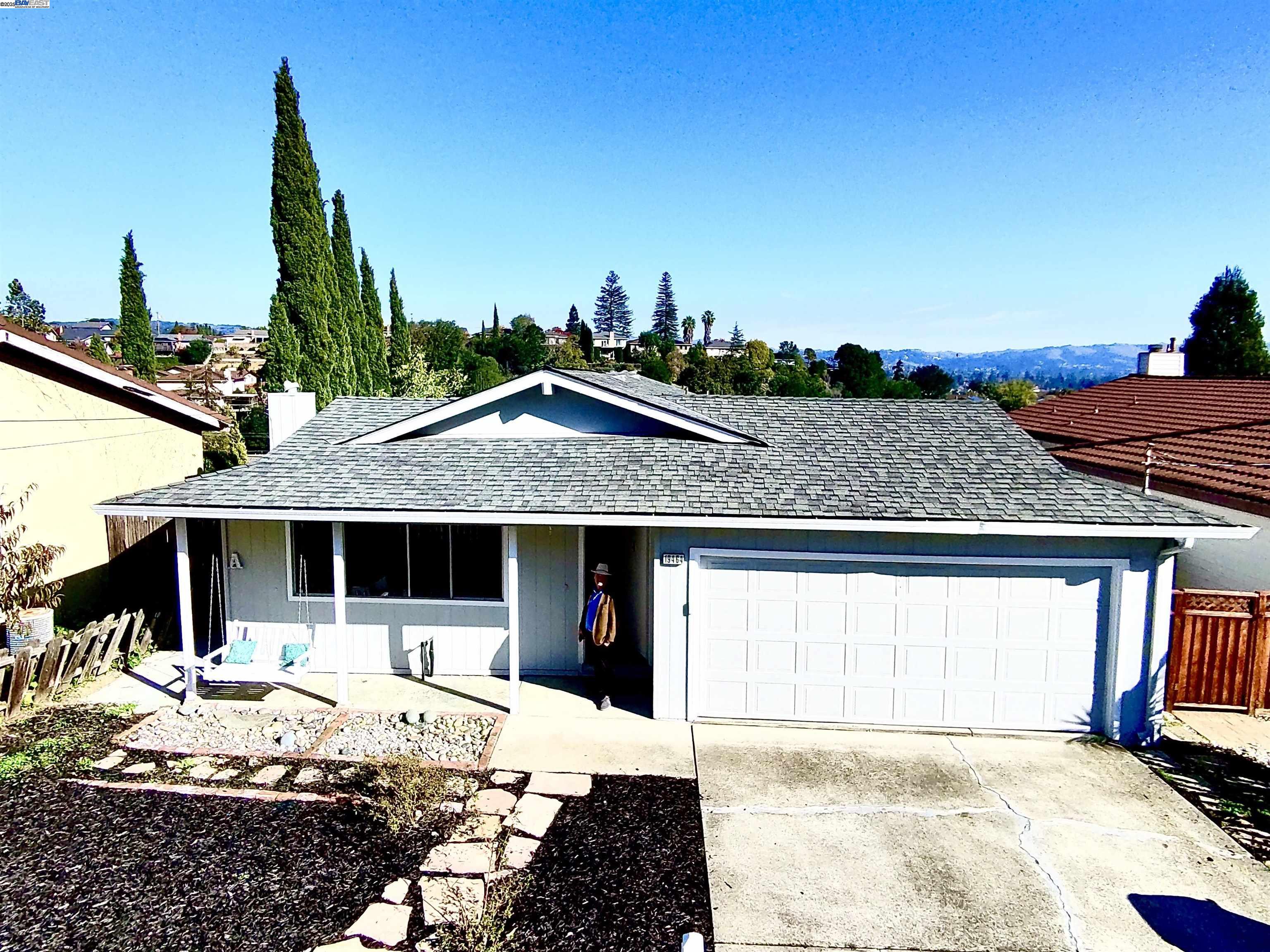 Detail Gallery Image 2 of 37 For 19464 Yuma St, Castro Valley,  CA 94546 - – Beds | – Baths