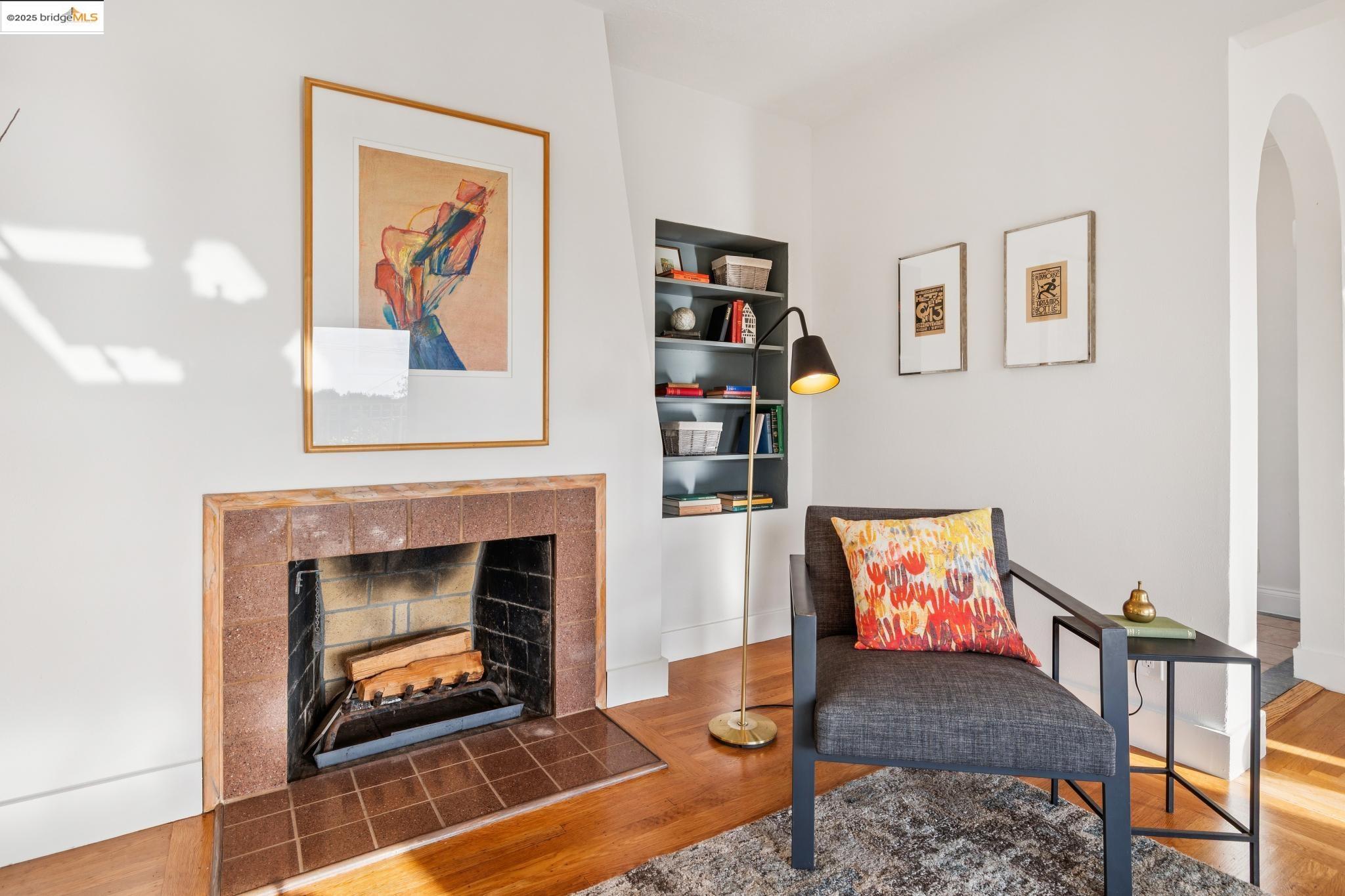 Detail Gallery Image 13 of 60 For 608 Colusa Ave, Berkeley,  CA 94707 - 2 Beds | 2 Baths