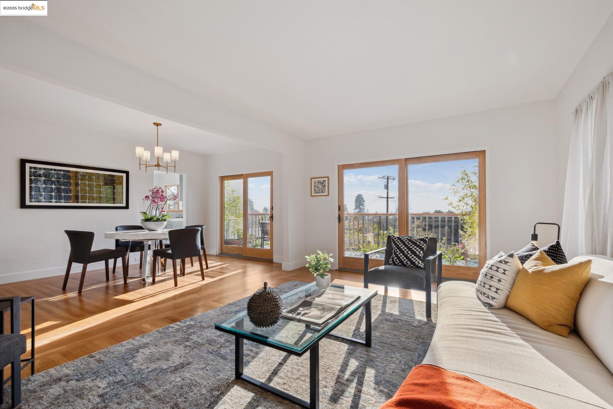 Detail Gallery Image 14 of 60 For 608 Colusa Ave, Berkeley,  CA 94707 - 2 Beds | 2 Baths