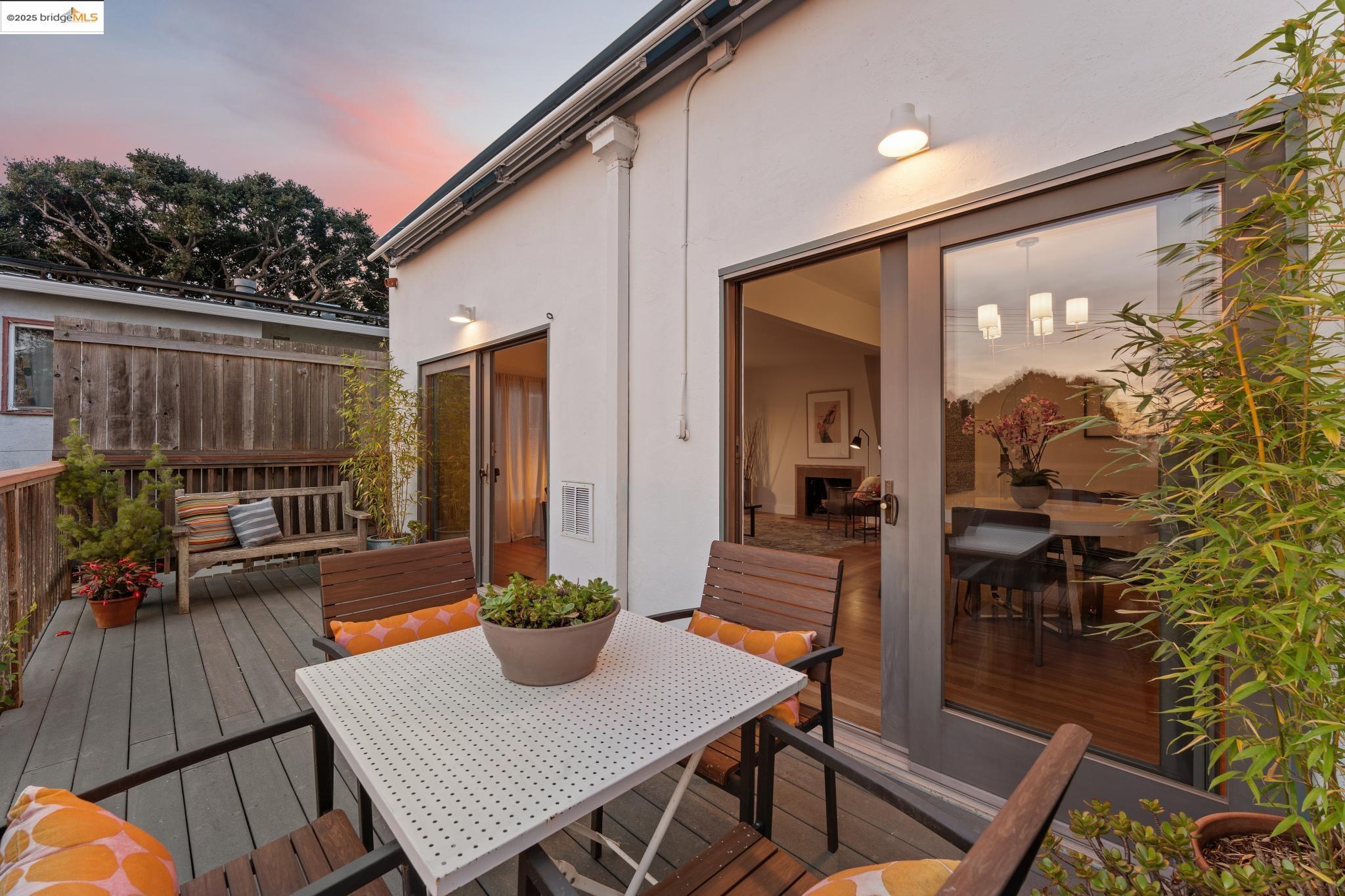 Detail Gallery Image 20 of 60 For 608 Colusa Ave, Berkeley,  CA 94707 - 2 Beds | 2 Baths