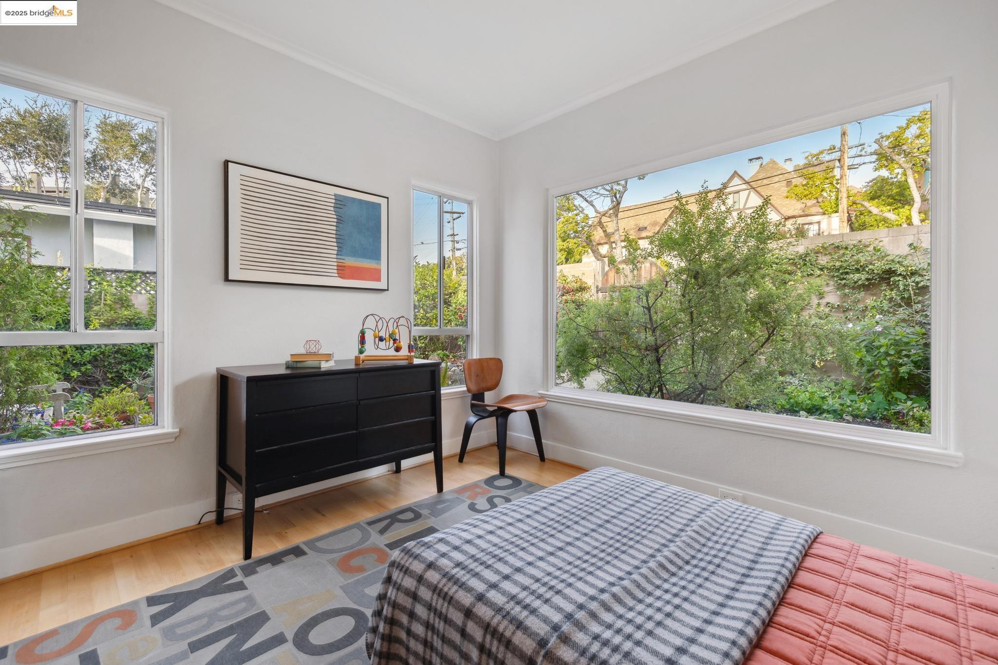 Detail Gallery Image 32 of 60 For 608 Colusa Ave, Berkeley,  CA 94707 - 2 Beds | 2 Baths