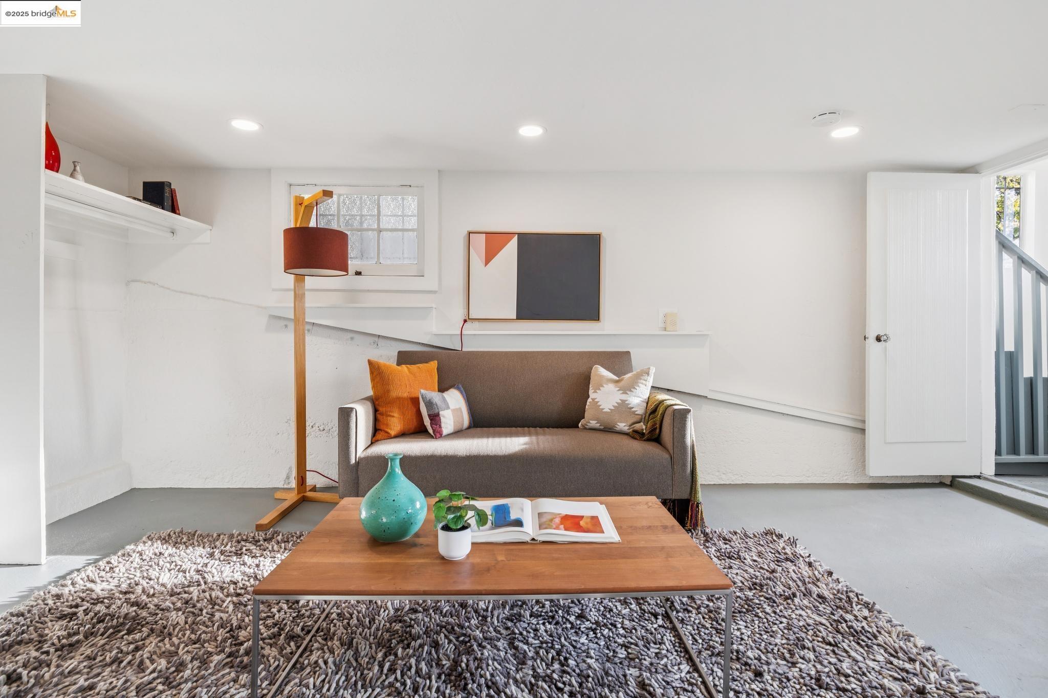 Detail Gallery Image 42 of 60 For 608 Colusa Ave, Berkeley,  CA 94707 - 2 Beds | 2 Baths