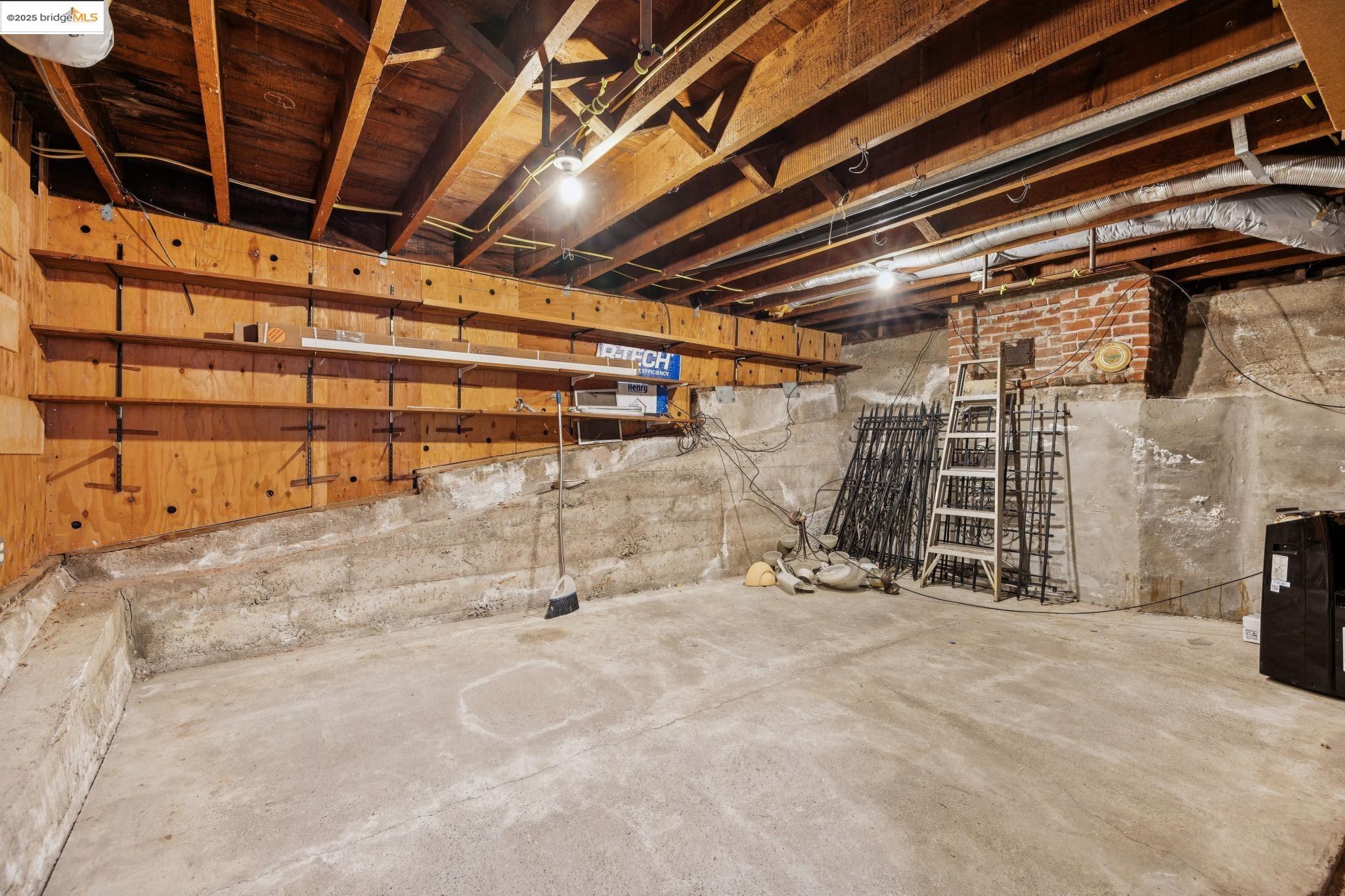 Detail Gallery Image 48 of 60 For 608 Colusa Ave, Berkeley,  CA 94707 - 2 Beds | 2 Baths