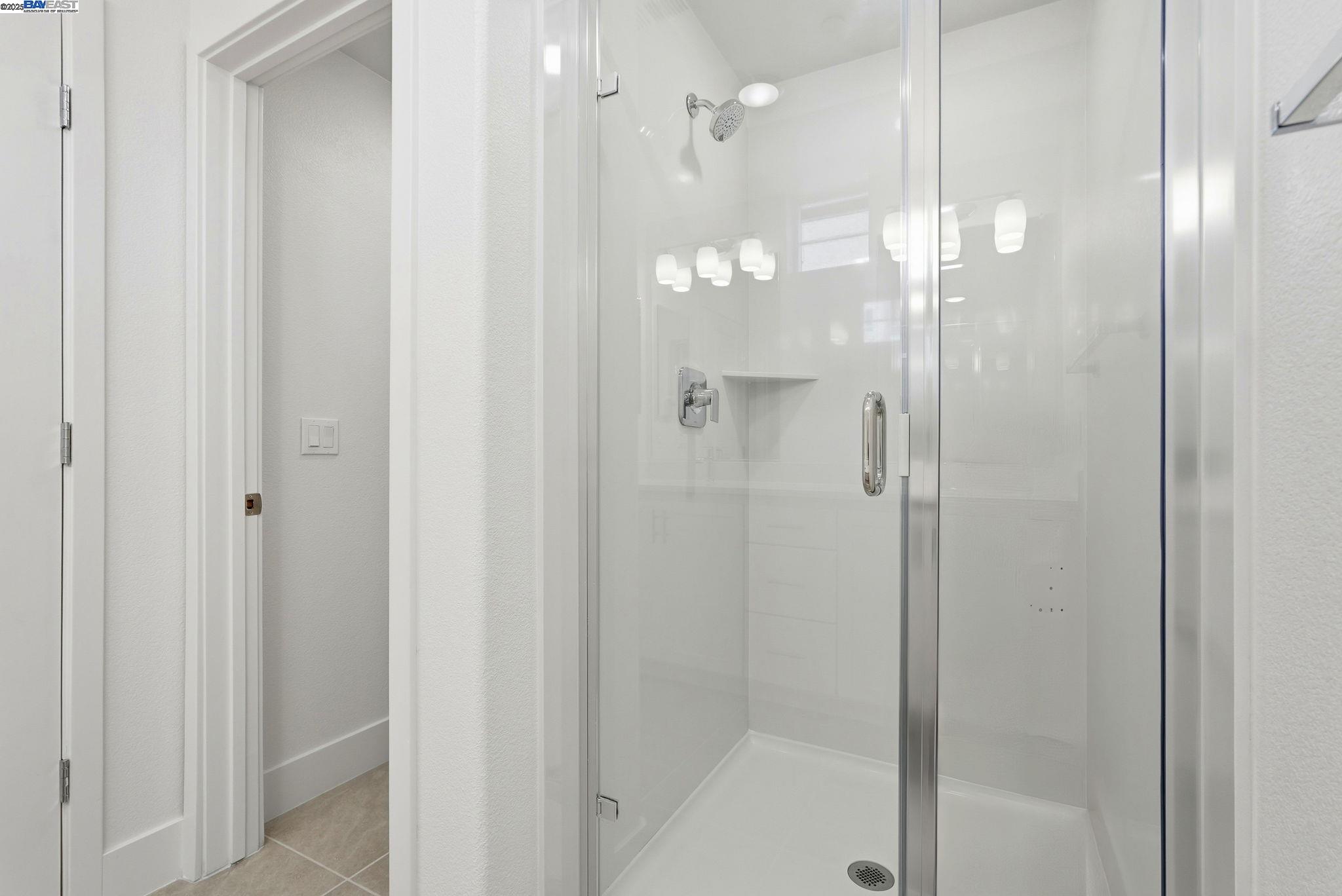 Detail Gallery Image 16 of 39 For 498 Trace Lane, Hayward,  CA 94544-56 - 2 Beds | 2 Baths