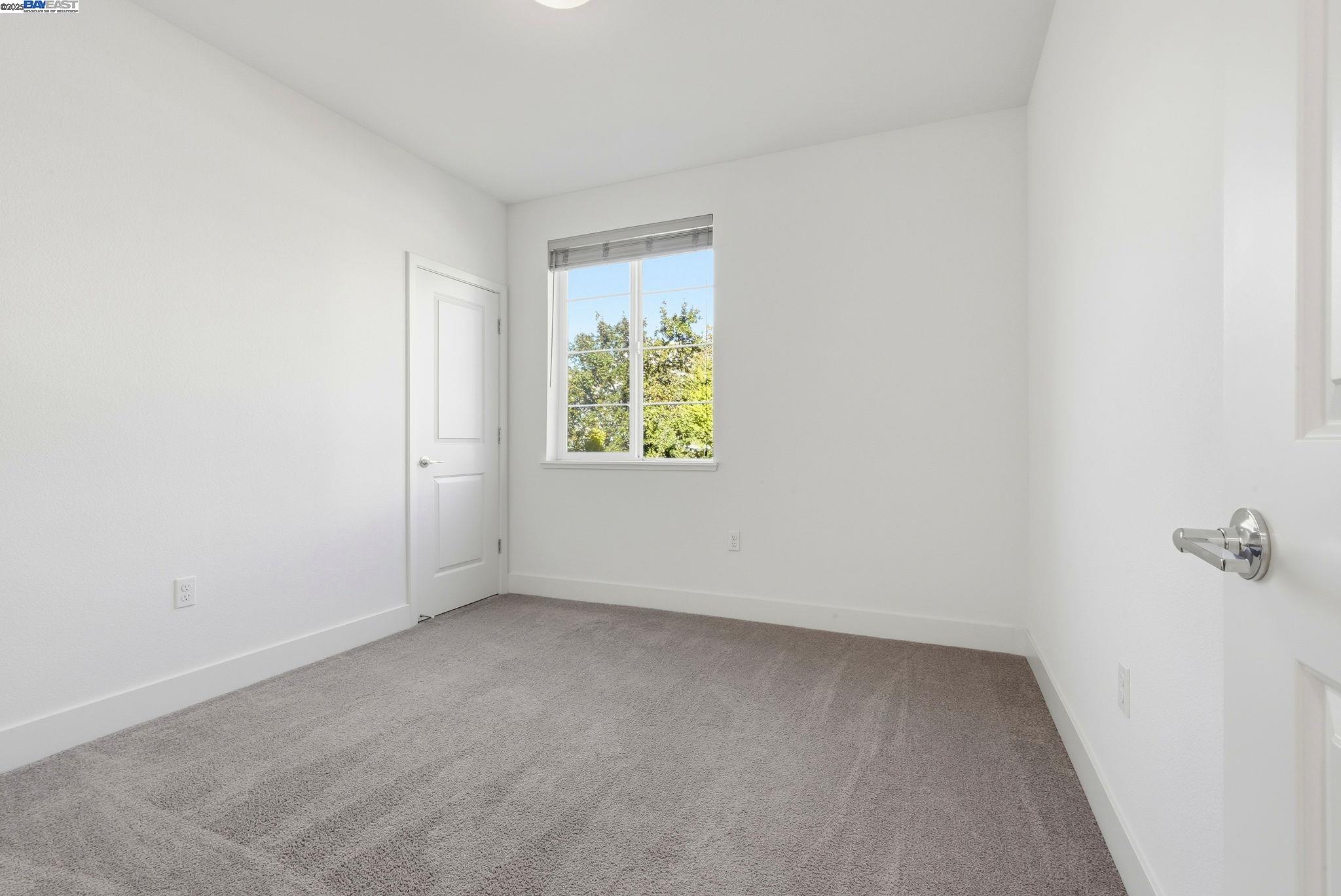 Detail Gallery Image 20 of 39 For 498 Trace Lane, Hayward,  CA 94544-56 - 2 Beds | 2 Baths