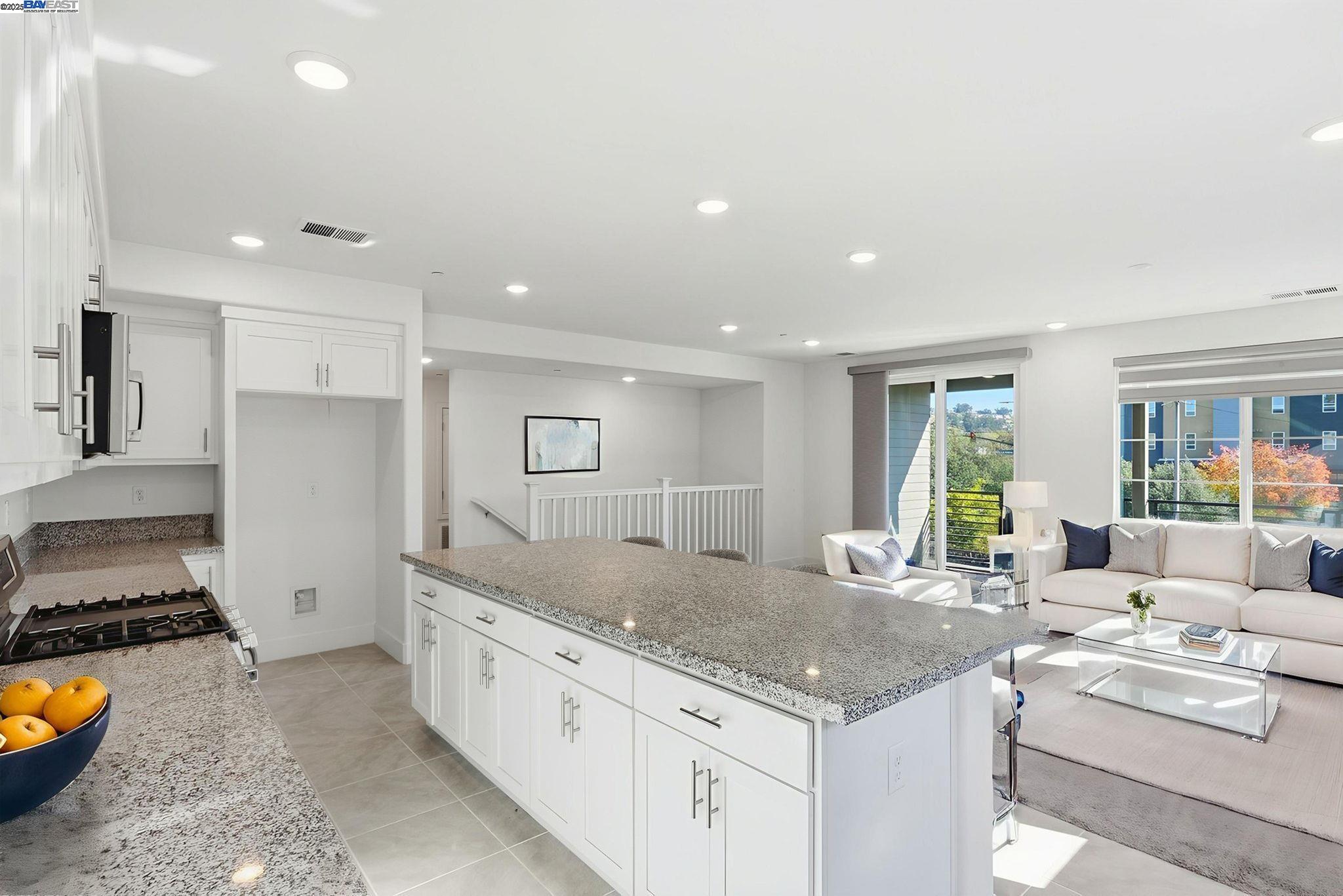 Detail Gallery Image 28 of 39 For 498 Trace Lane, Hayward,  CA 94544-56 - 2 Beds | 2 Baths