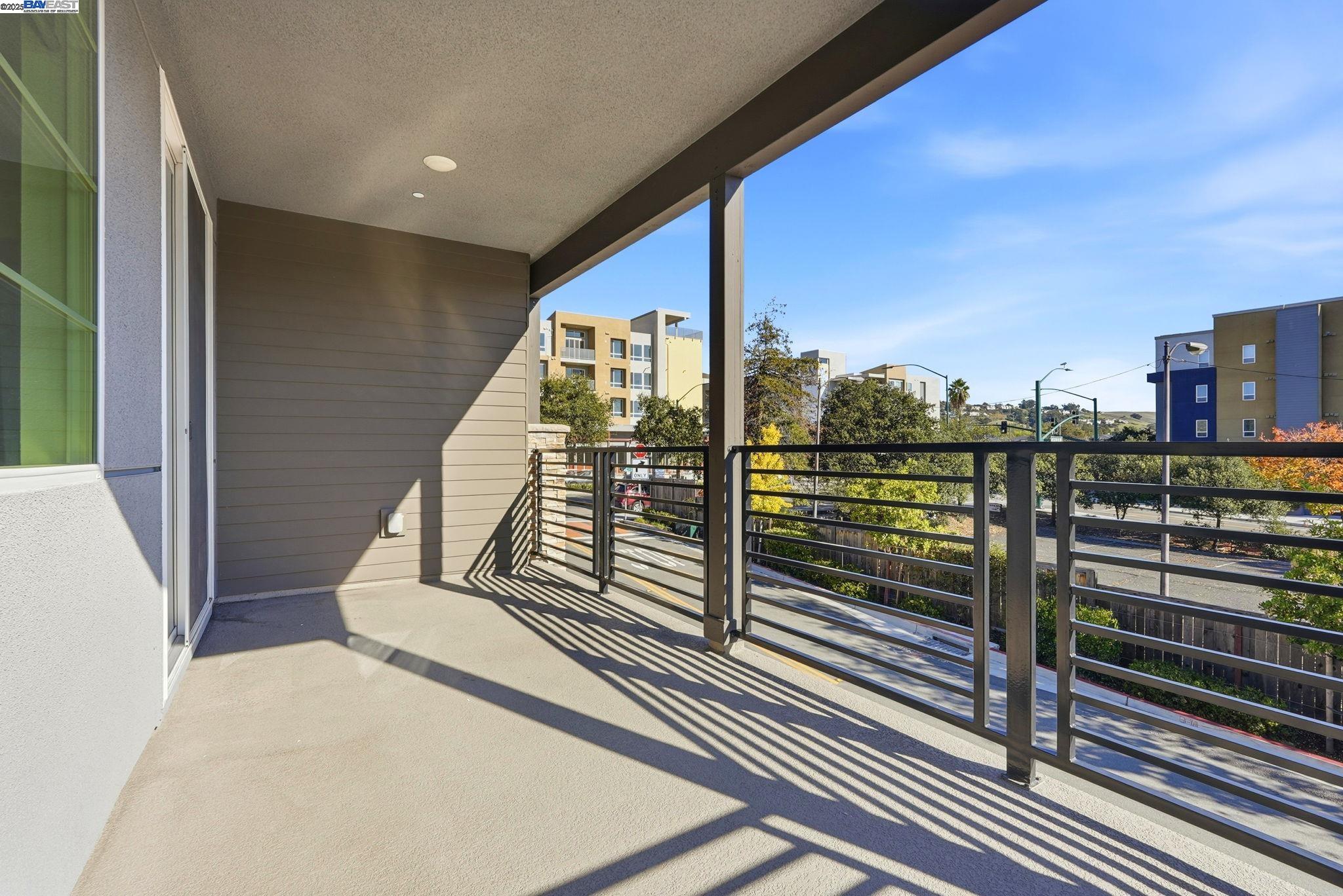 Detail Gallery Image 34 of 39 For 498 Trace Lane, Hayward,  CA 94544-56 - 2 Beds | 2 Baths