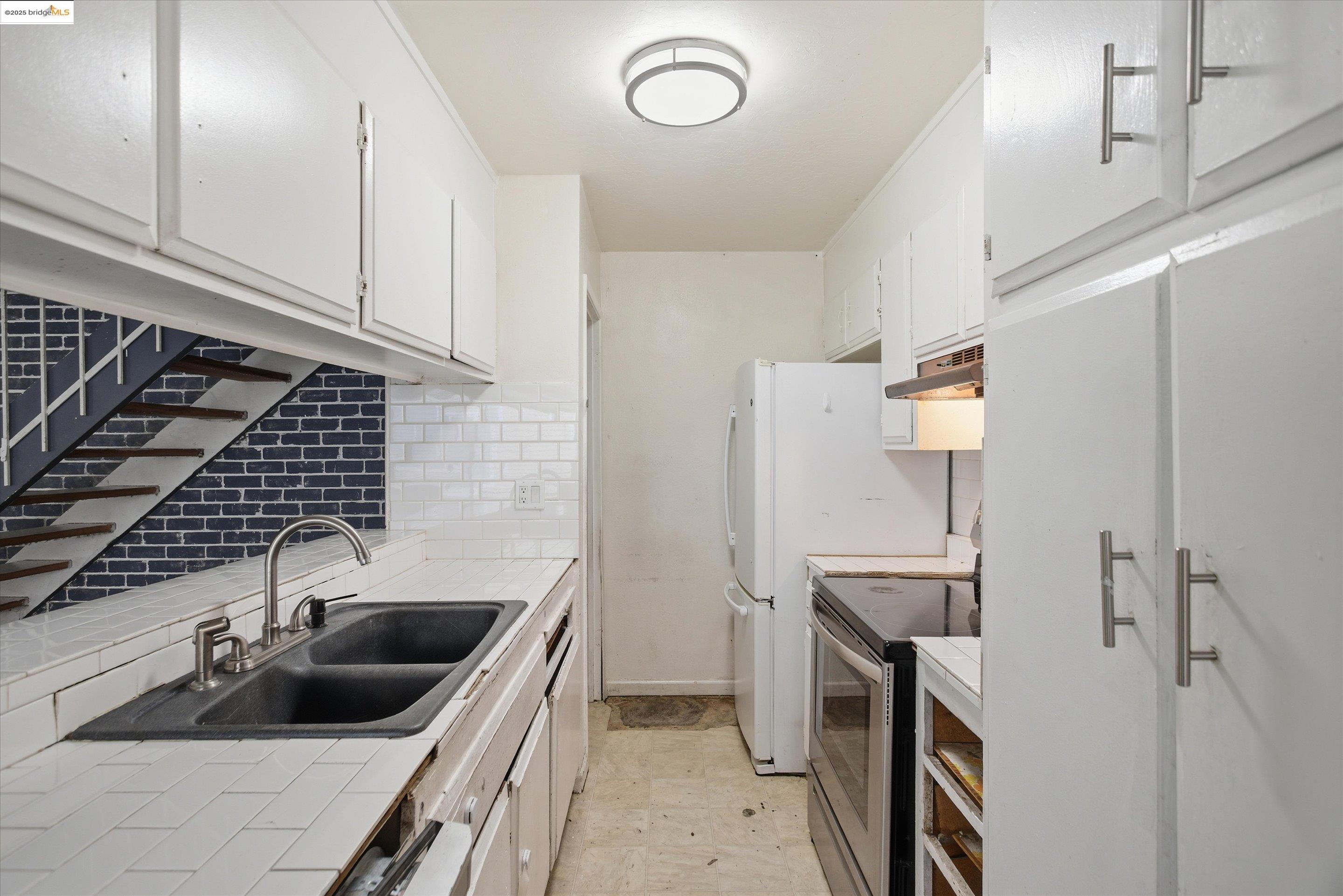 Photo #6: 41118584 Listing: Photo #6