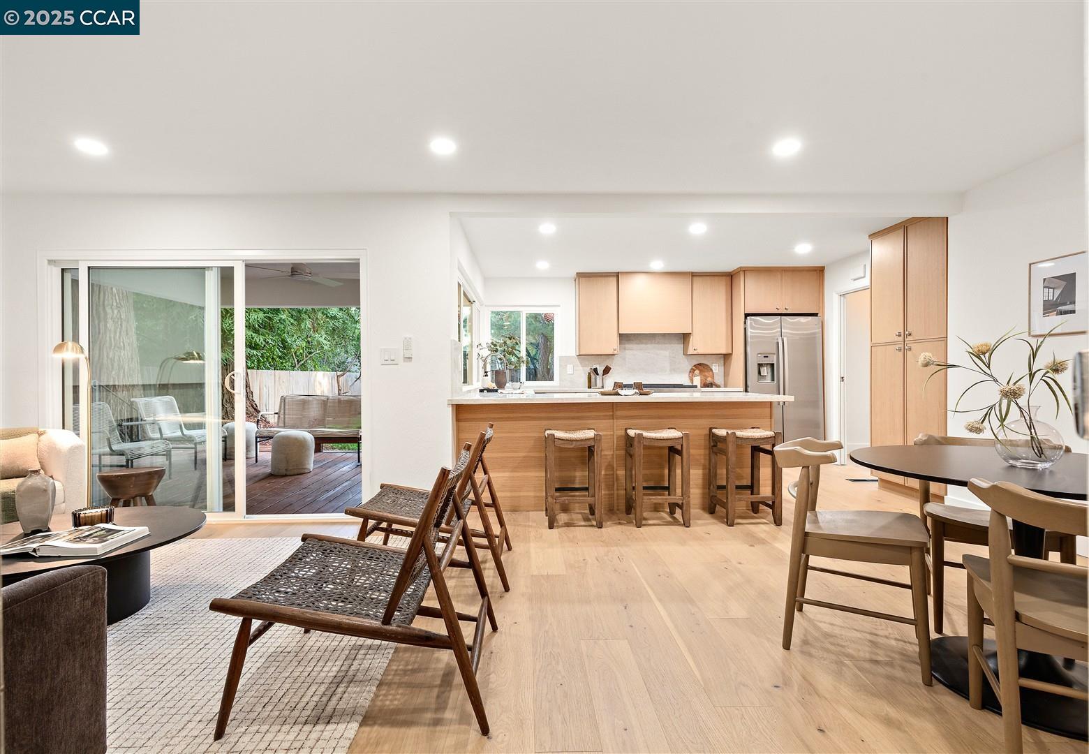 Detail Gallery Image 14 of 60 For 2175 Lariat Lane, Walnut Creek,  CA 94596 - 5 Beds | 3/1 Baths