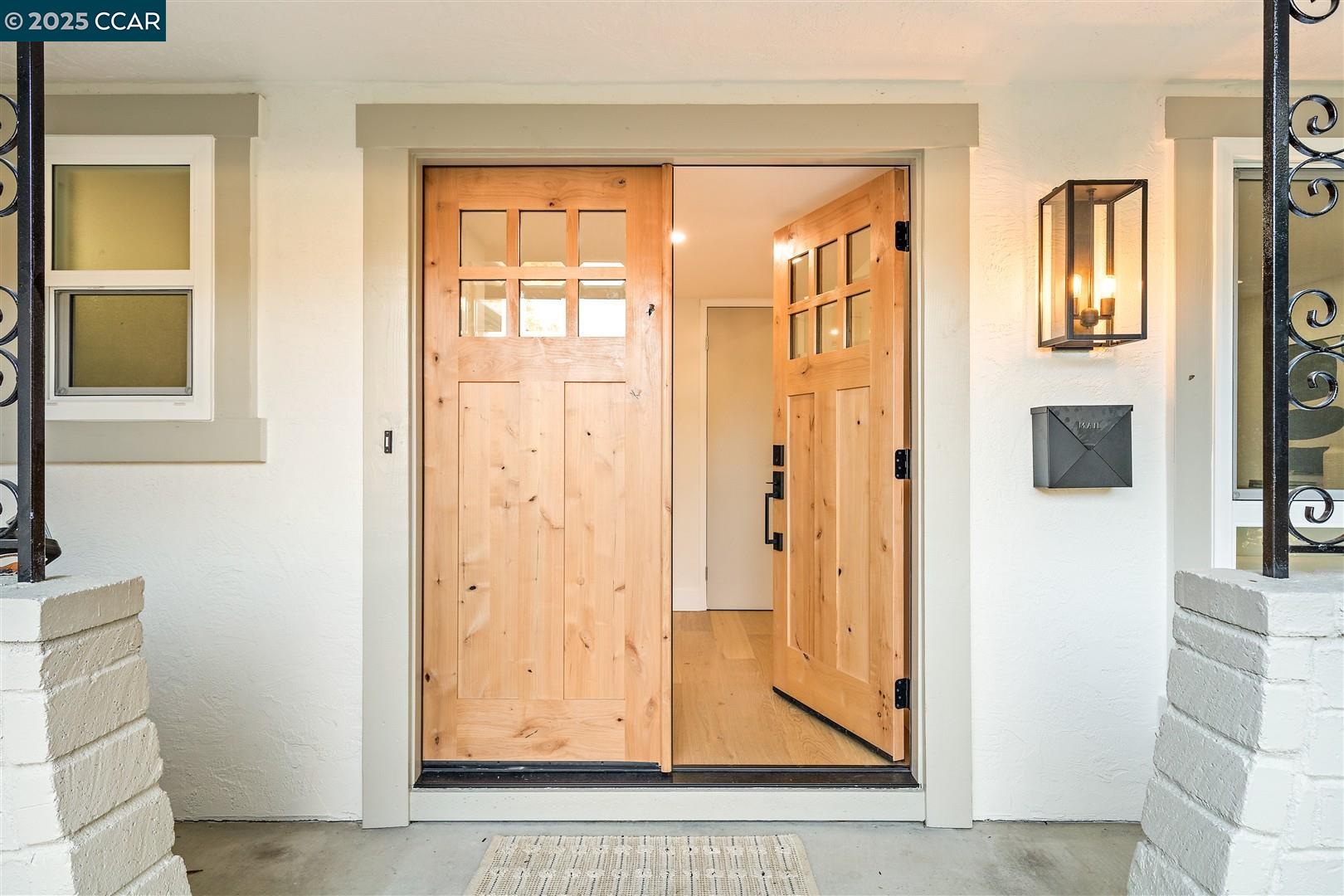 Detail Gallery Image 5 of 60 For 2175 Lariat Lane, Walnut Creek,  CA 94596 - 5 Beds | 3/1 Baths