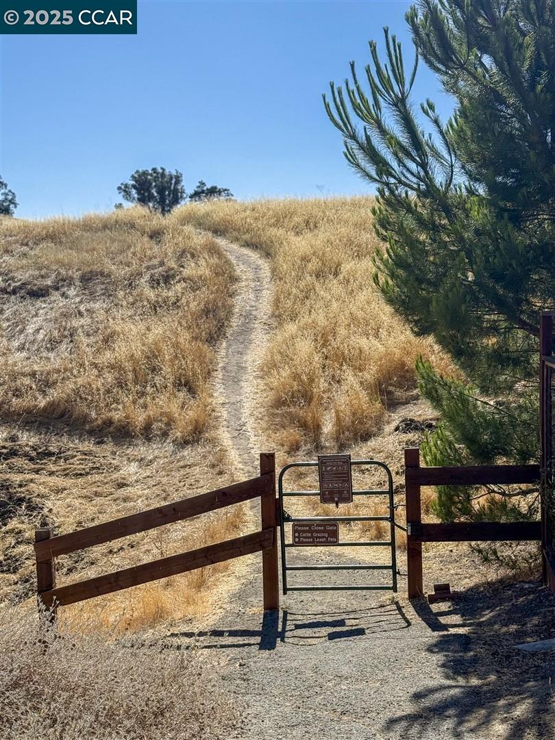 Detail Gallery Image 57 of 60 For 2175 Lariat Lane, Walnut Creek,  CA 94596 - 5 Beds | 3/1 Baths