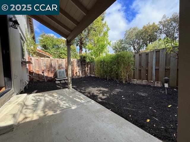 Detail Gallery Image 15 of 22 For 10 Tarn Ct, Hercules,  CA 94547 - 3 Beds | 2/1 Baths