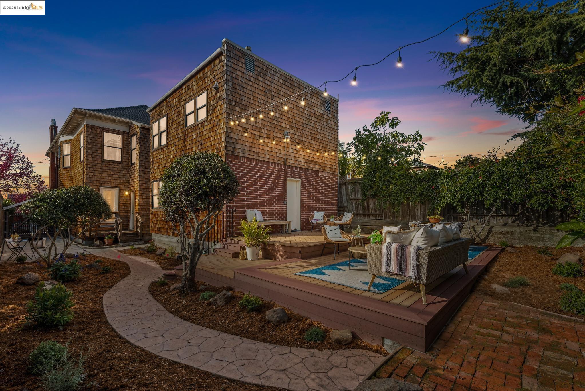 Detail Gallery Image 2 of 60 For 1521 Josephine St, Berkeley,  CA 94703 - 4 Beds | 6 Baths