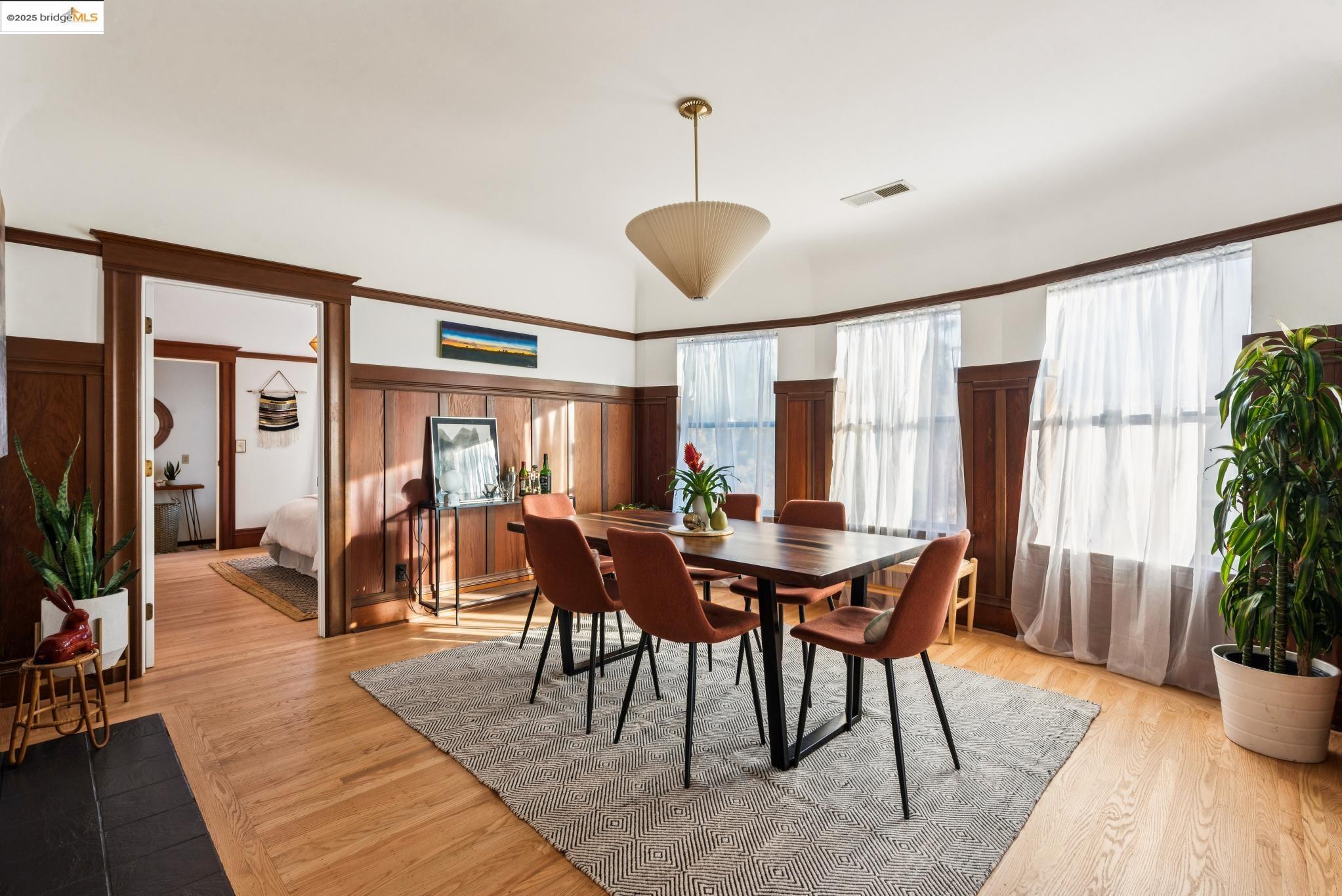 Detail Gallery Image 11 of 60 For 1521 Josephine St, Berkeley,  CA 94703 - 4 Beds | 6 Baths