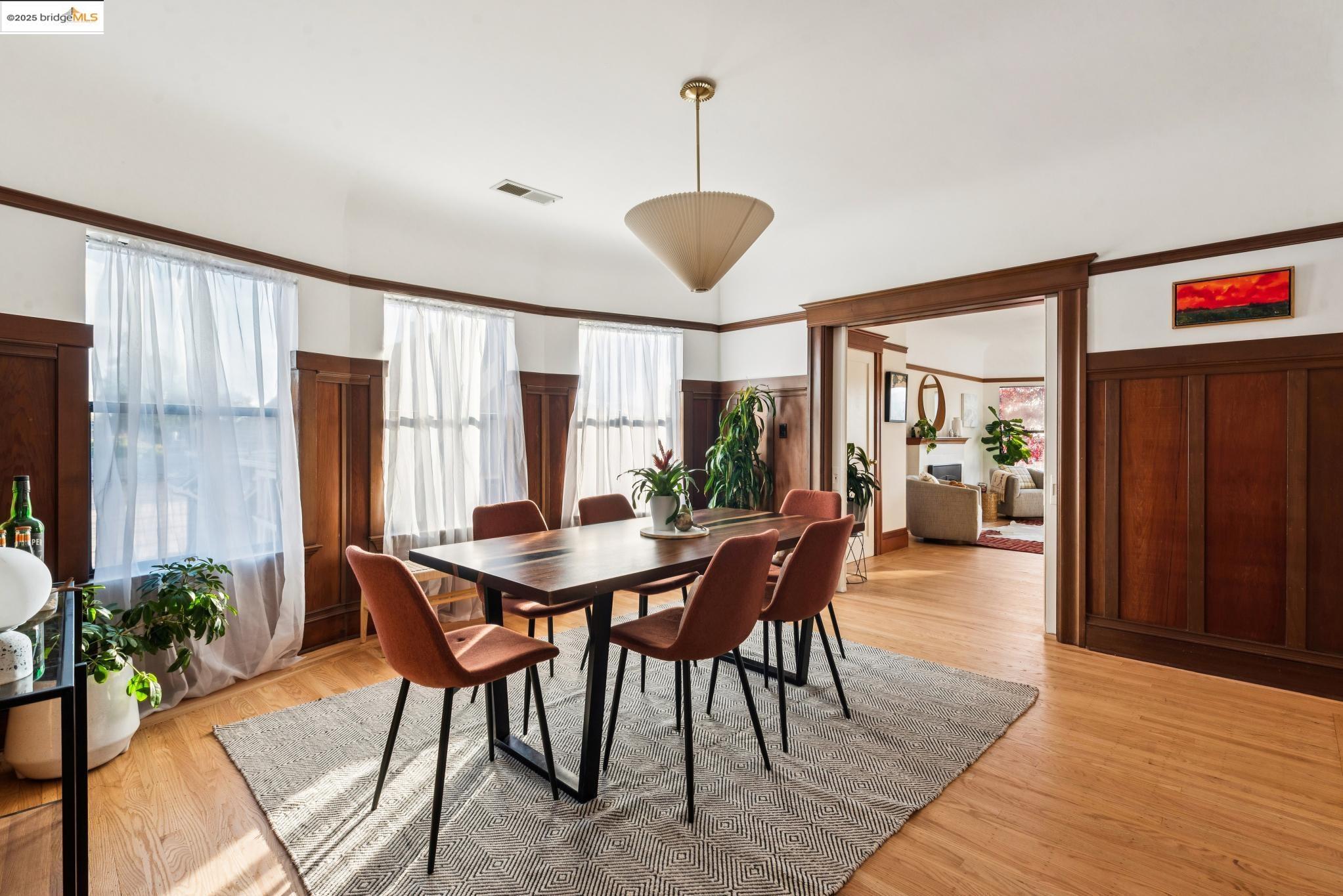 Detail Gallery Image 12 of 60 For 1521 Josephine St, Berkeley,  CA 94703 - 4 Beds | 6 Baths