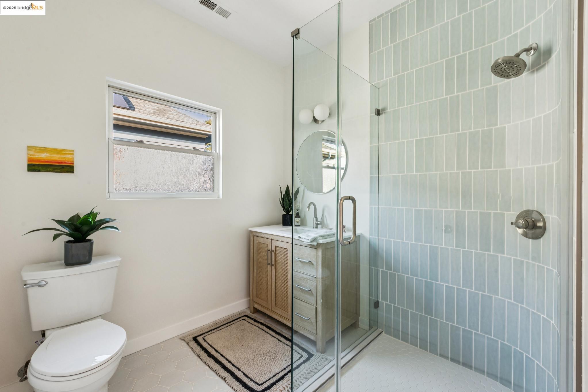 Detail Gallery Image 20 of 60 For 1521 Josephine St, Berkeley,  CA 94703 - 4 Beds | 6 Baths