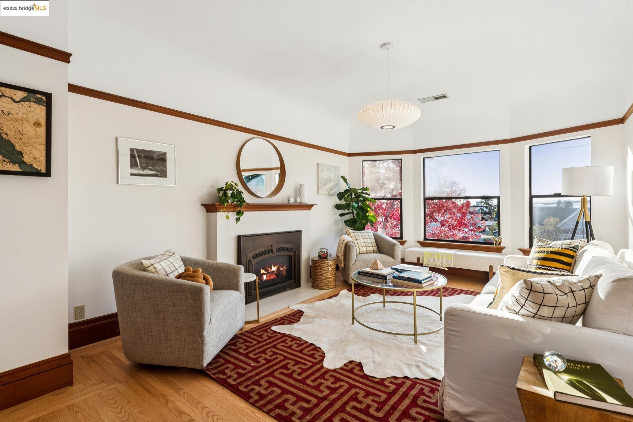 Detail Gallery Image 5 of 60 For 1521 Josephine St, Berkeley,  CA 94703 - 4 Beds | 6 Baths