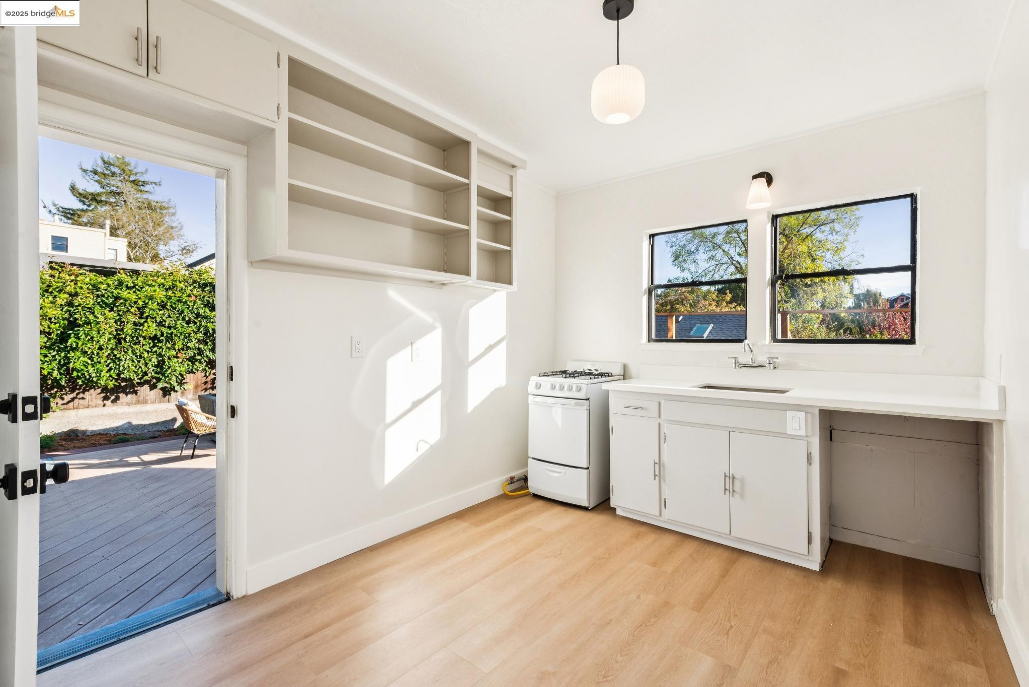 Detail Gallery Image 45 of 60 For 1521 Josephine St, Berkeley,  CA 94703 - 4 Beds | 6 Baths