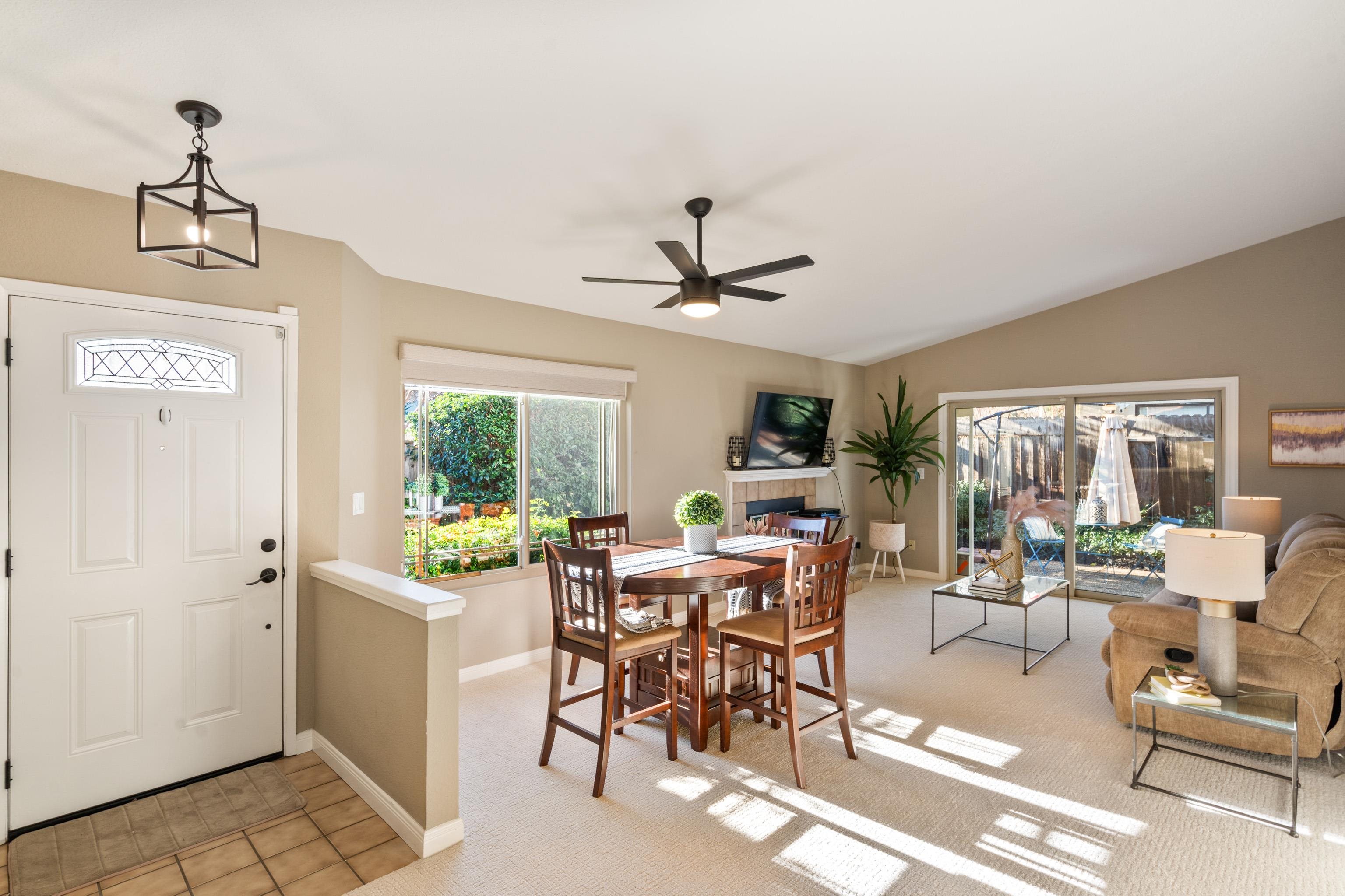 Detail Gallery Image 4 of 30 For 1640 Allegro Ave, Concord,  CA 94521 - 2 Beds | 2 Baths