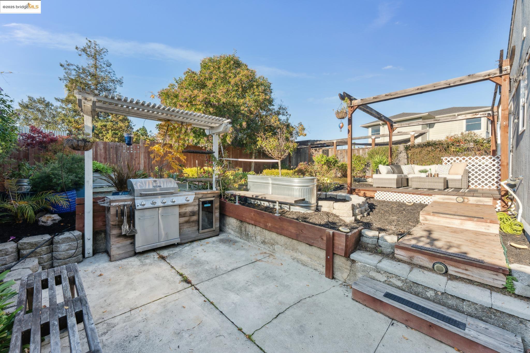 Detail Gallery Image 20 of 48 For 3471 Morcom Ave, Oakland,  CA 94619 - 3 Beds | 2 Baths