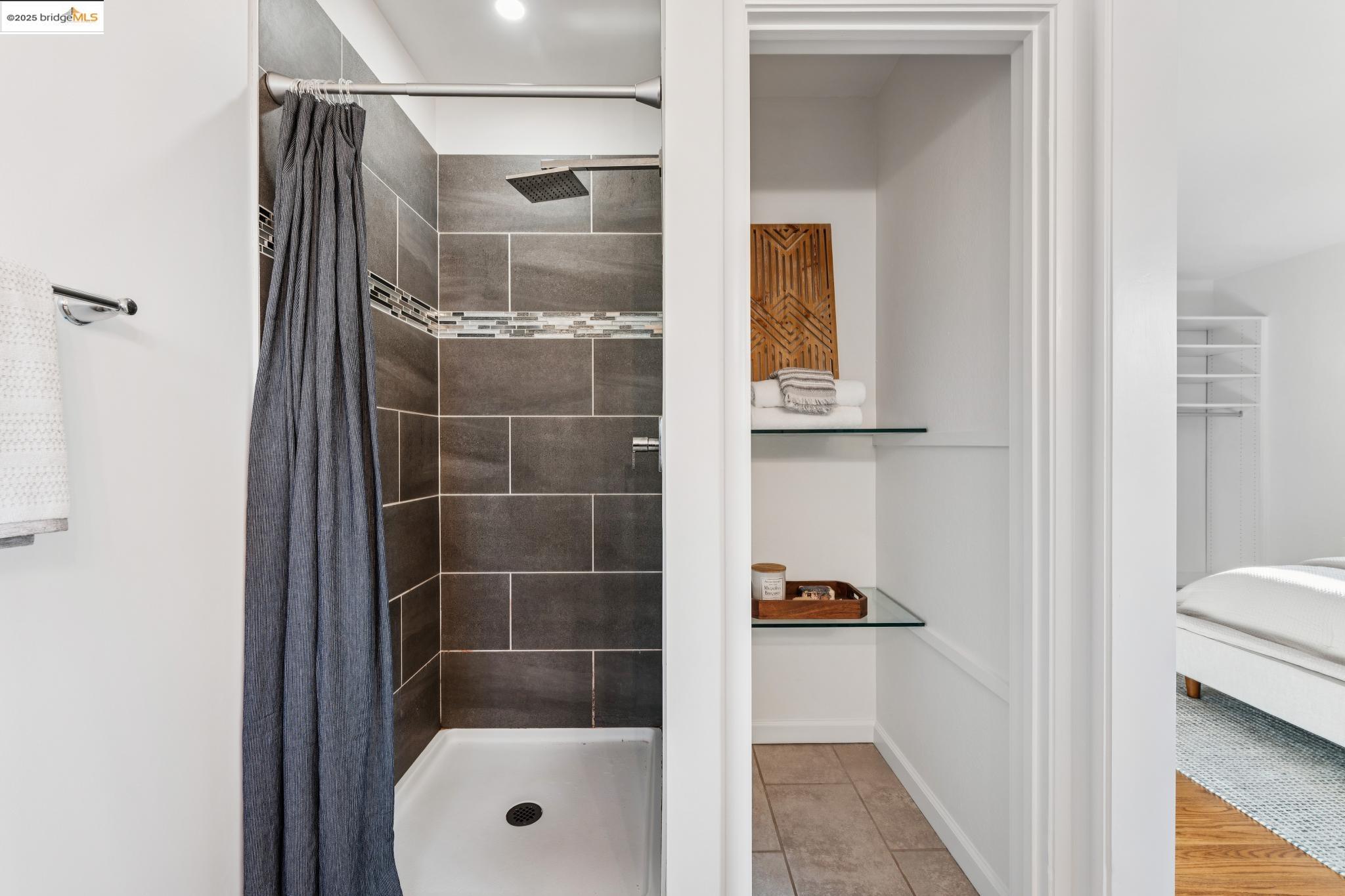 Detail Gallery Image 38 of 48 For 3471 Morcom Ave, Oakland,  CA 94619 - 3 Beds | 2 Baths