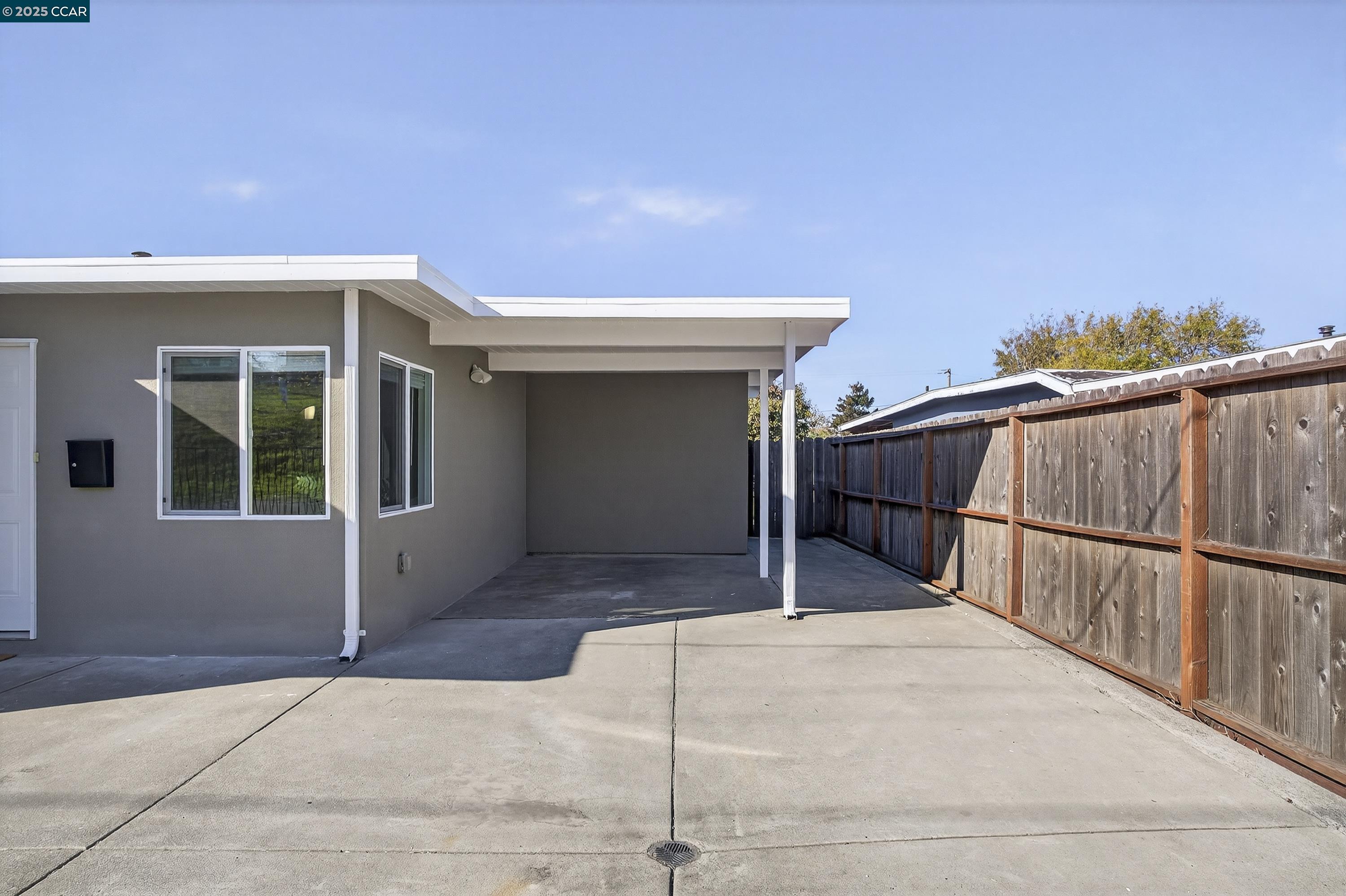 Detail Gallery Image 6 of 45 For 1203 Madeline Rd, San Pablo,  CA 94806 - 3 Beds | 1 Baths