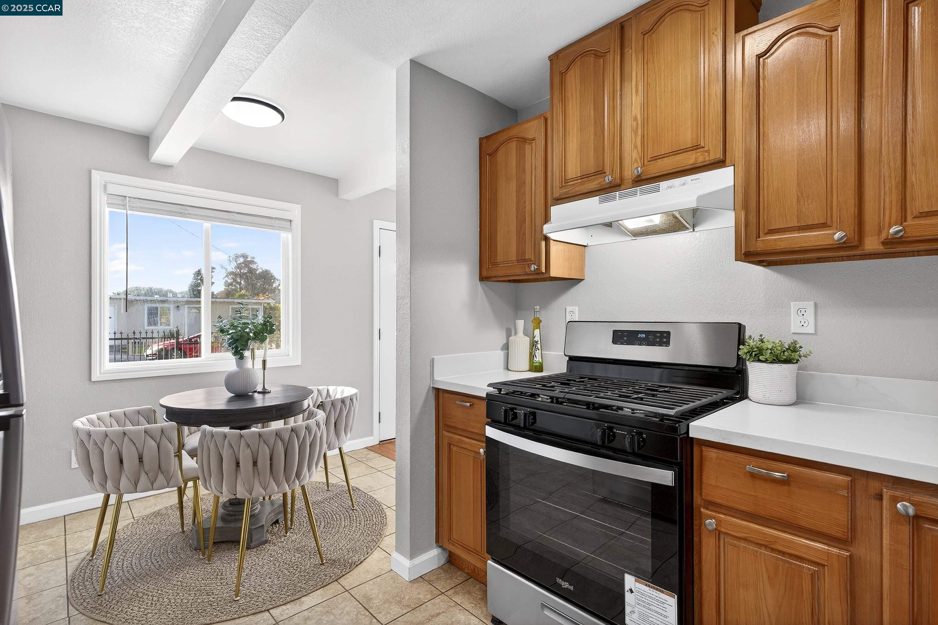 Detail Gallery Image 20 of 46 For 239 Jennifer Dr, San Pablo,  CA 94806 - 3 Beds | 1 Baths