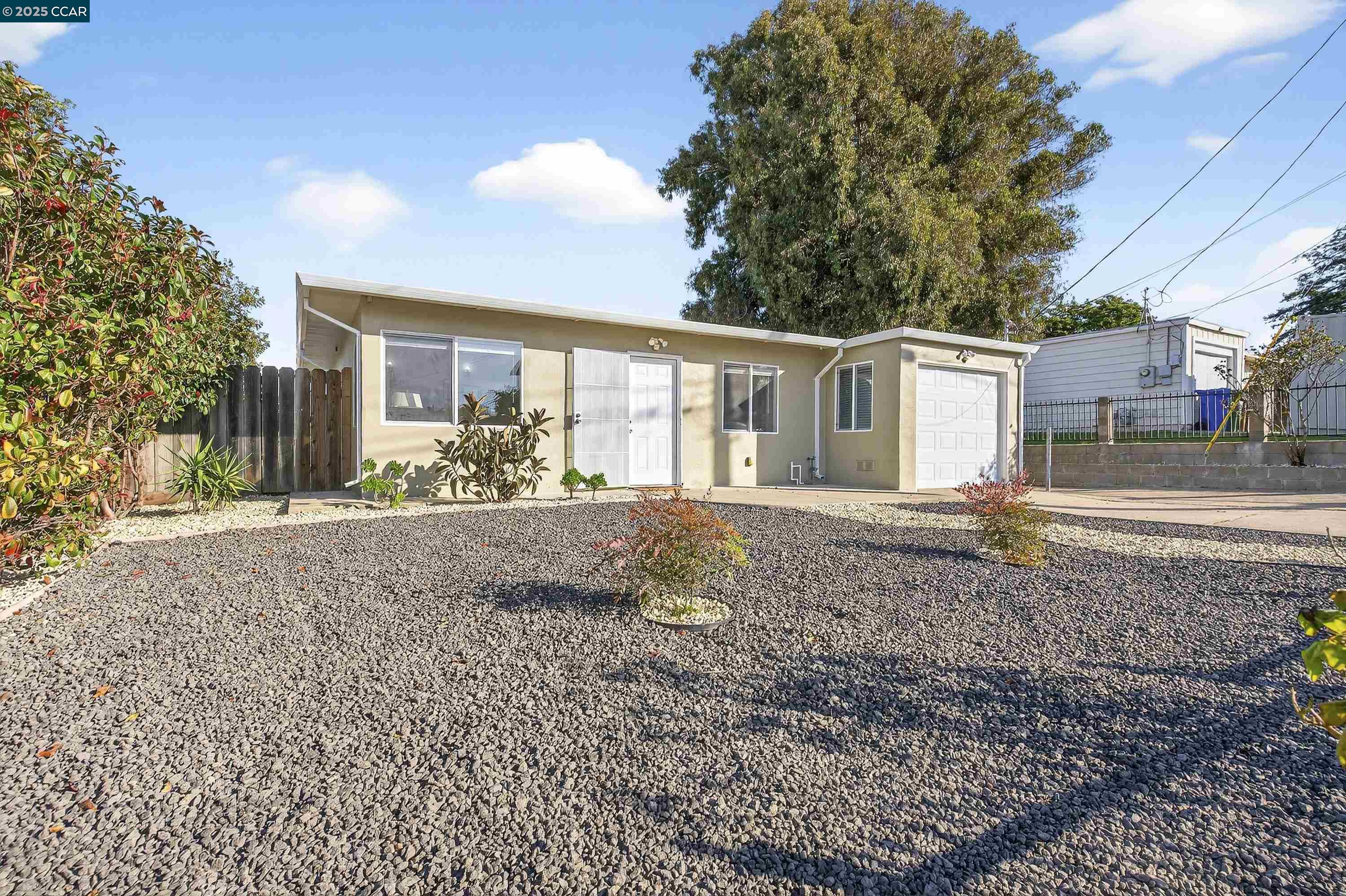 Detail Gallery Image 4 of 46 For 239 Jennifer Dr, San Pablo,  CA 94806 - 3 Beds | 1 Baths