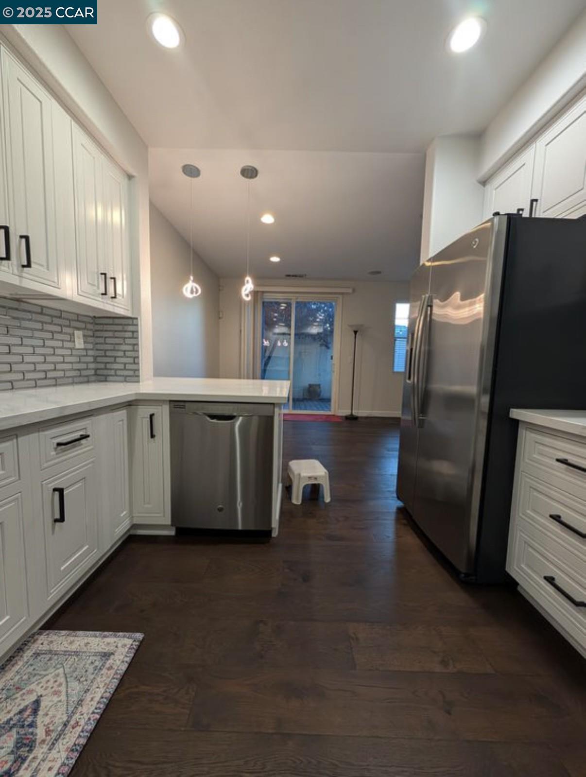 Front Image Thumbnail for CC41118602