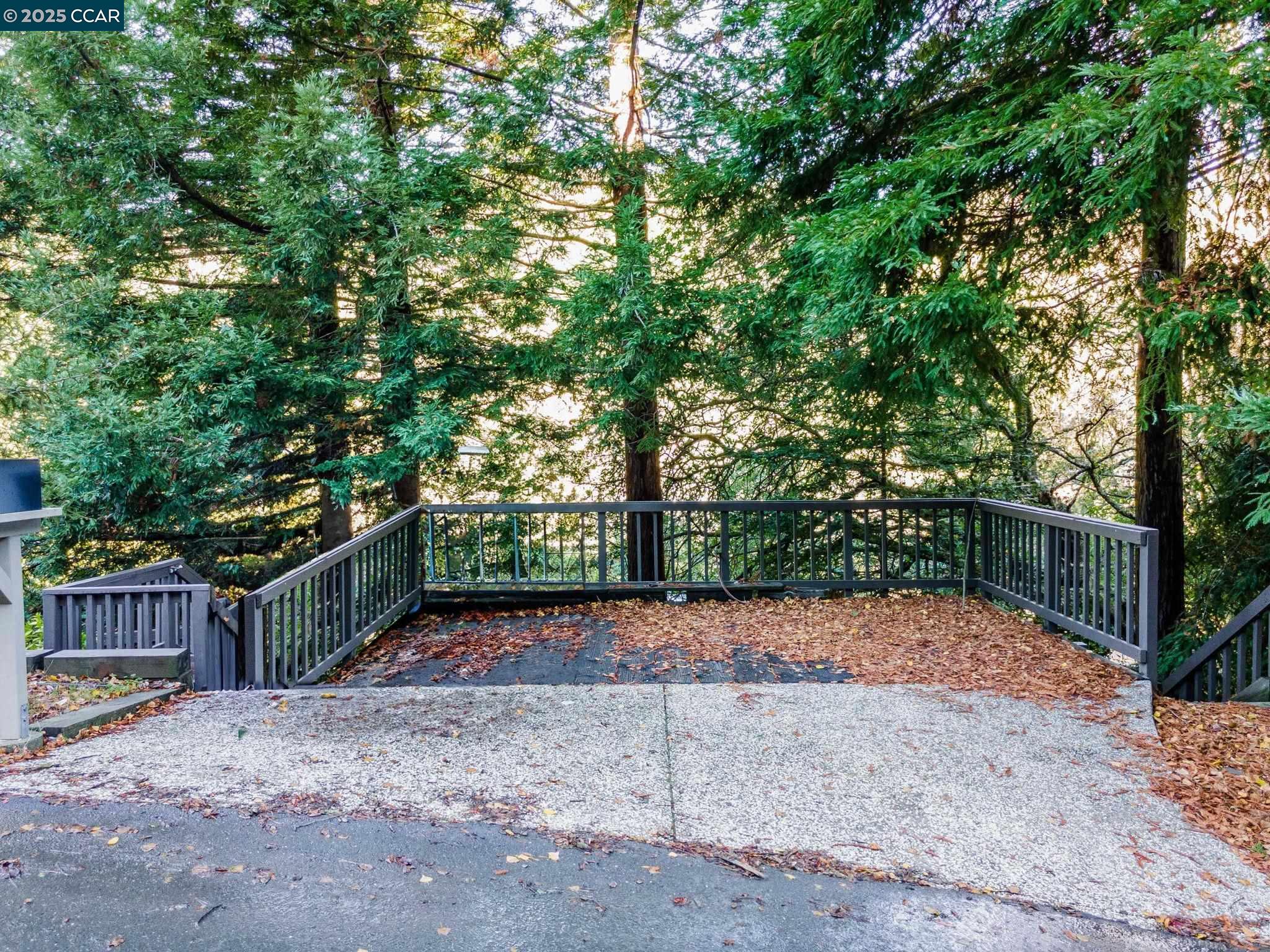 Detail Gallery Image 40 of 47 For 1383 Alvarado Rd, Berkeley,  CA 94705 - 4 Beds | 3/1 Baths