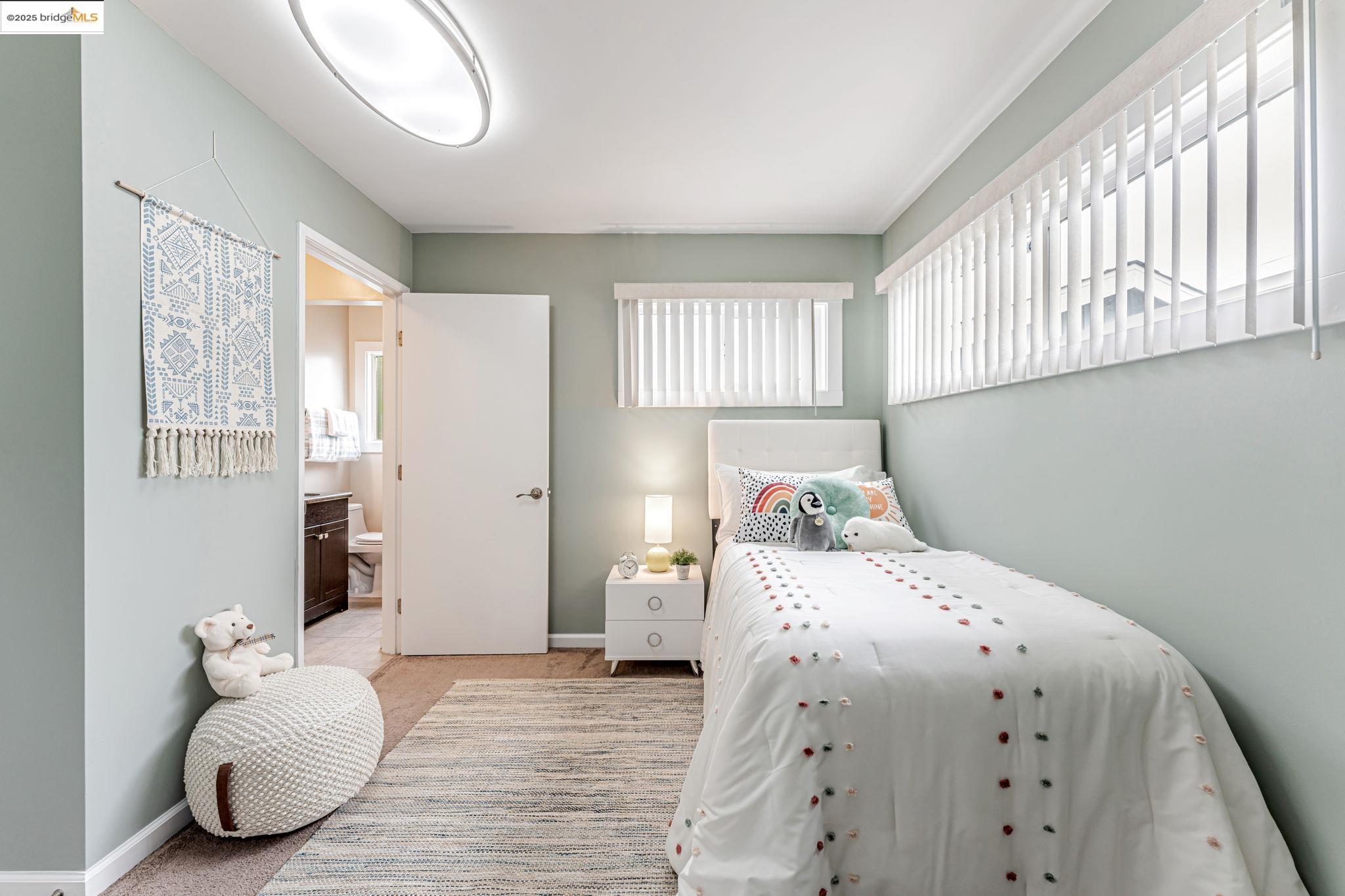 Detail Gallery Image 26 of 47 For 5712 Adeline St., Oakland,  CA 94608 - 3 Beds | 2 Baths