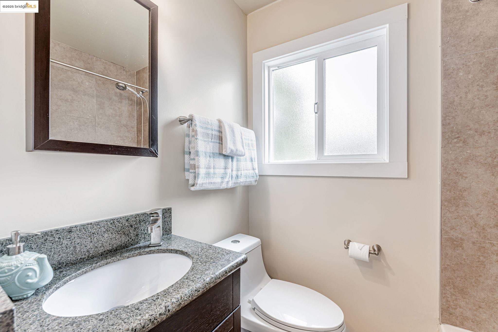 Detail Gallery Image 37 of 47 For 5712 Adeline St., Oakland,  CA 94608 - 3 Beds | 2 Baths