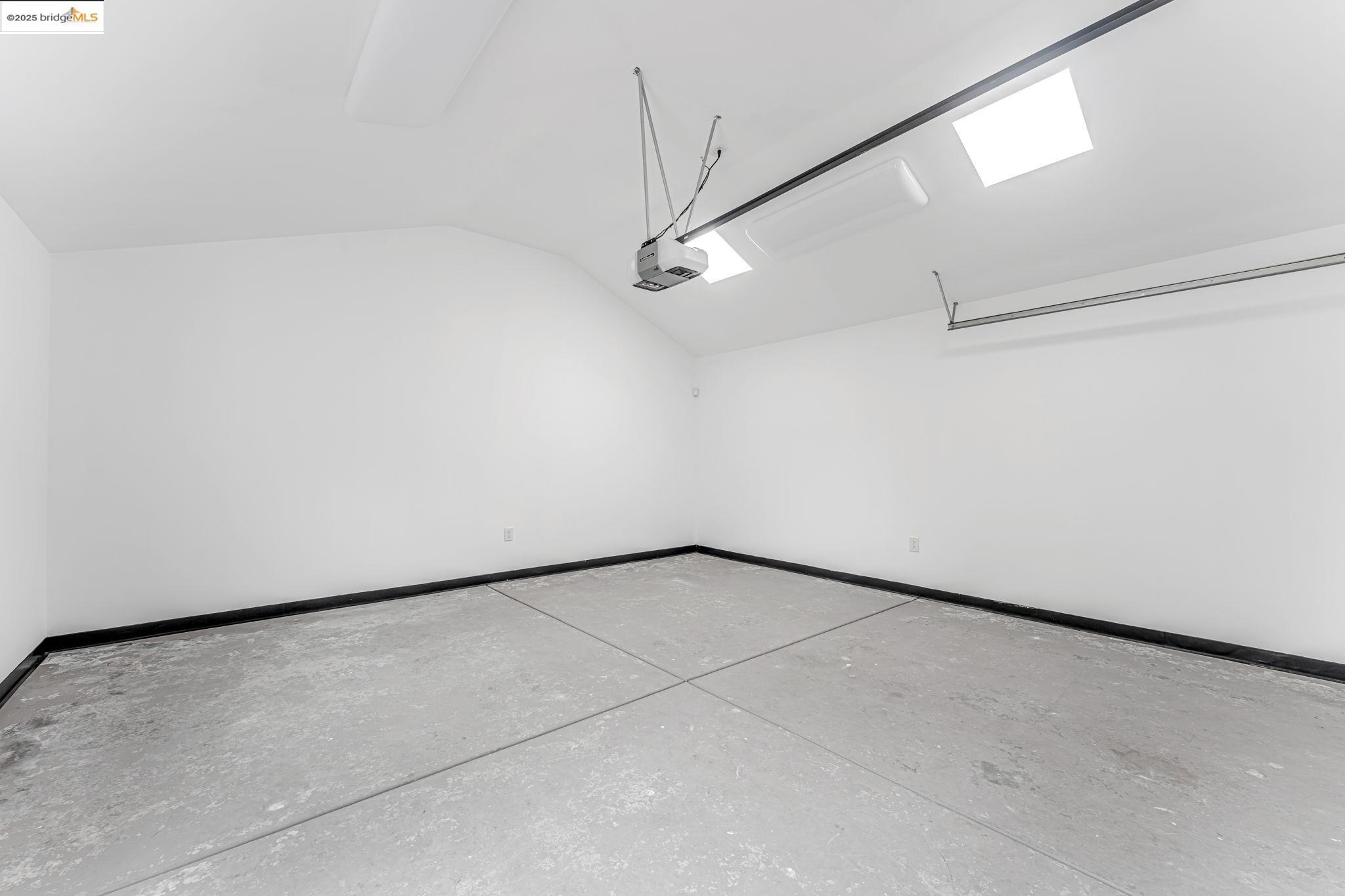 Detail Gallery Image 39 of 47 For 5712 Adeline St., Oakland,  CA 94608 - 3 Beds | 2 Baths