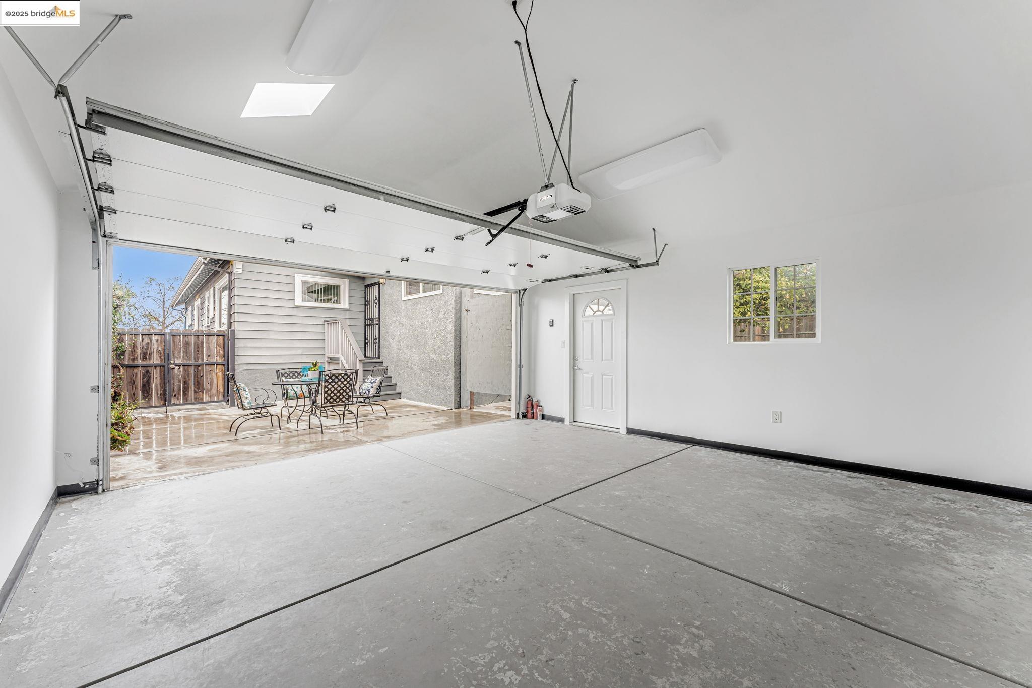 Detail Gallery Image 40 of 47 For 5712 Adeline St., Oakland,  CA 94608 - 3 Beds | 2 Baths