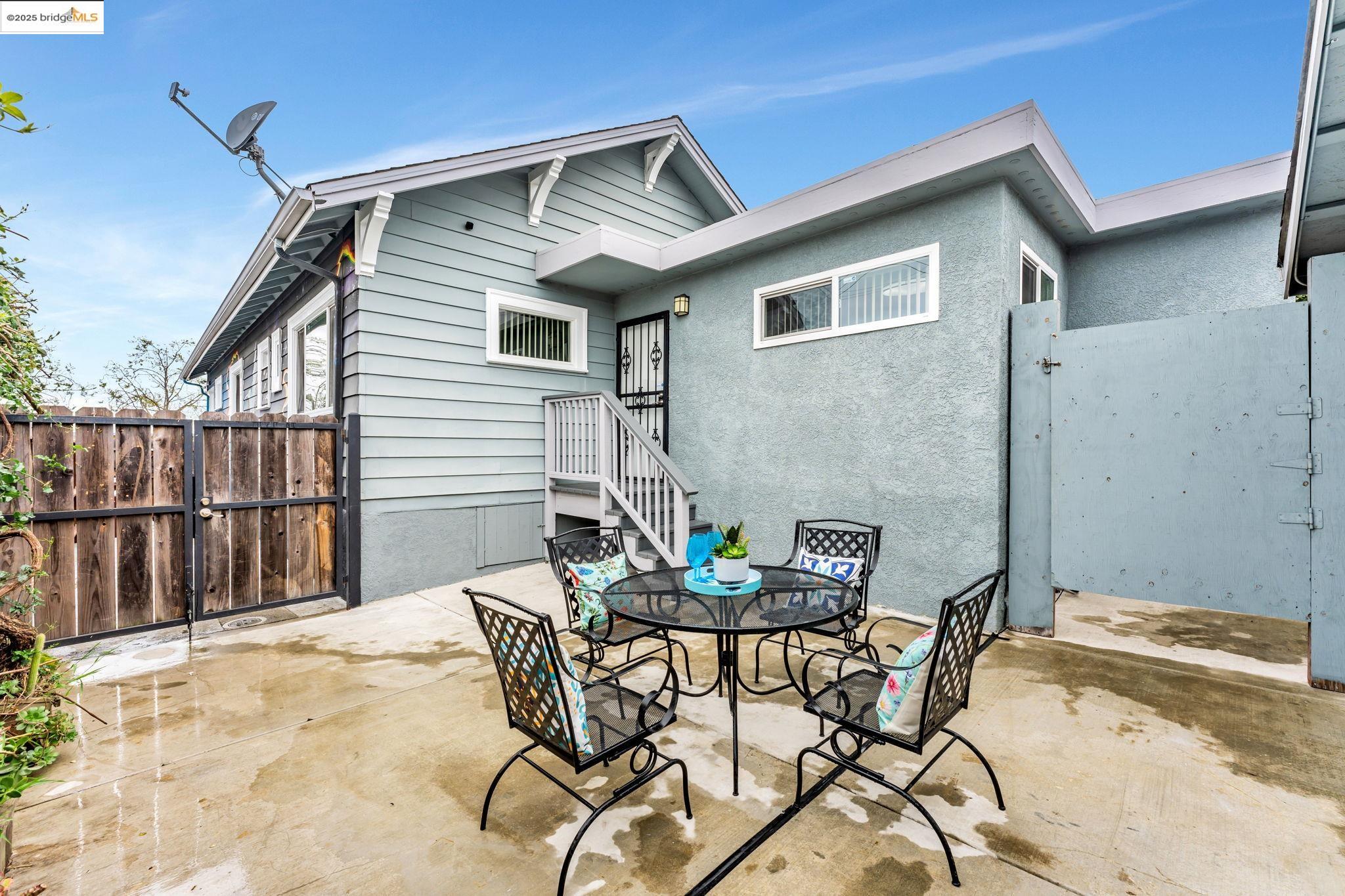 Detail Gallery Image 41 of 47 For 5712 Adeline St., Oakland,  CA 94608 - 3 Beds | 2 Baths