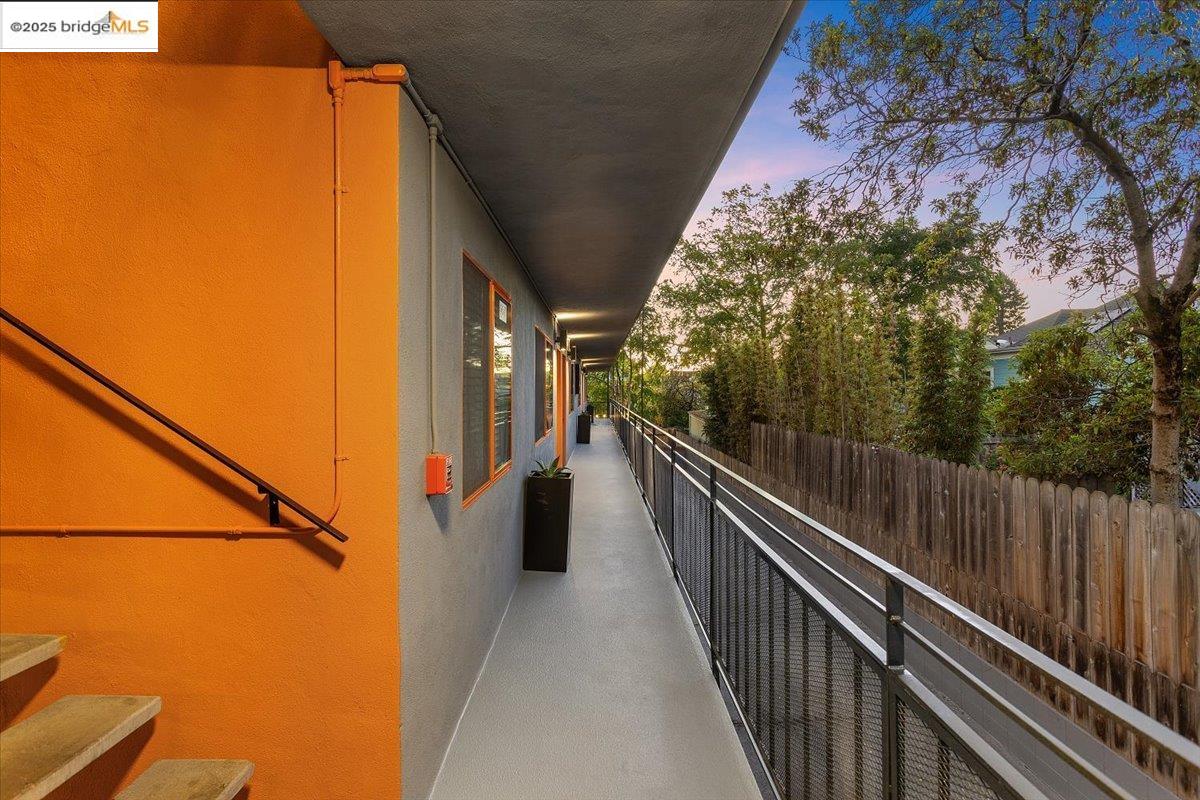 Detail Gallery Image 3 of 24 For 1610 Milvia St, Berkeley,  CA 94709 - – Beds | – Baths