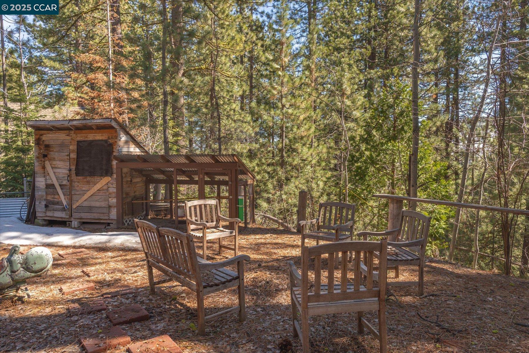 Detail Gallery Image 17 of 25 For 12255 Sierra Dr, Truckee,  CA 96161 - 4 Beds | 2 Baths