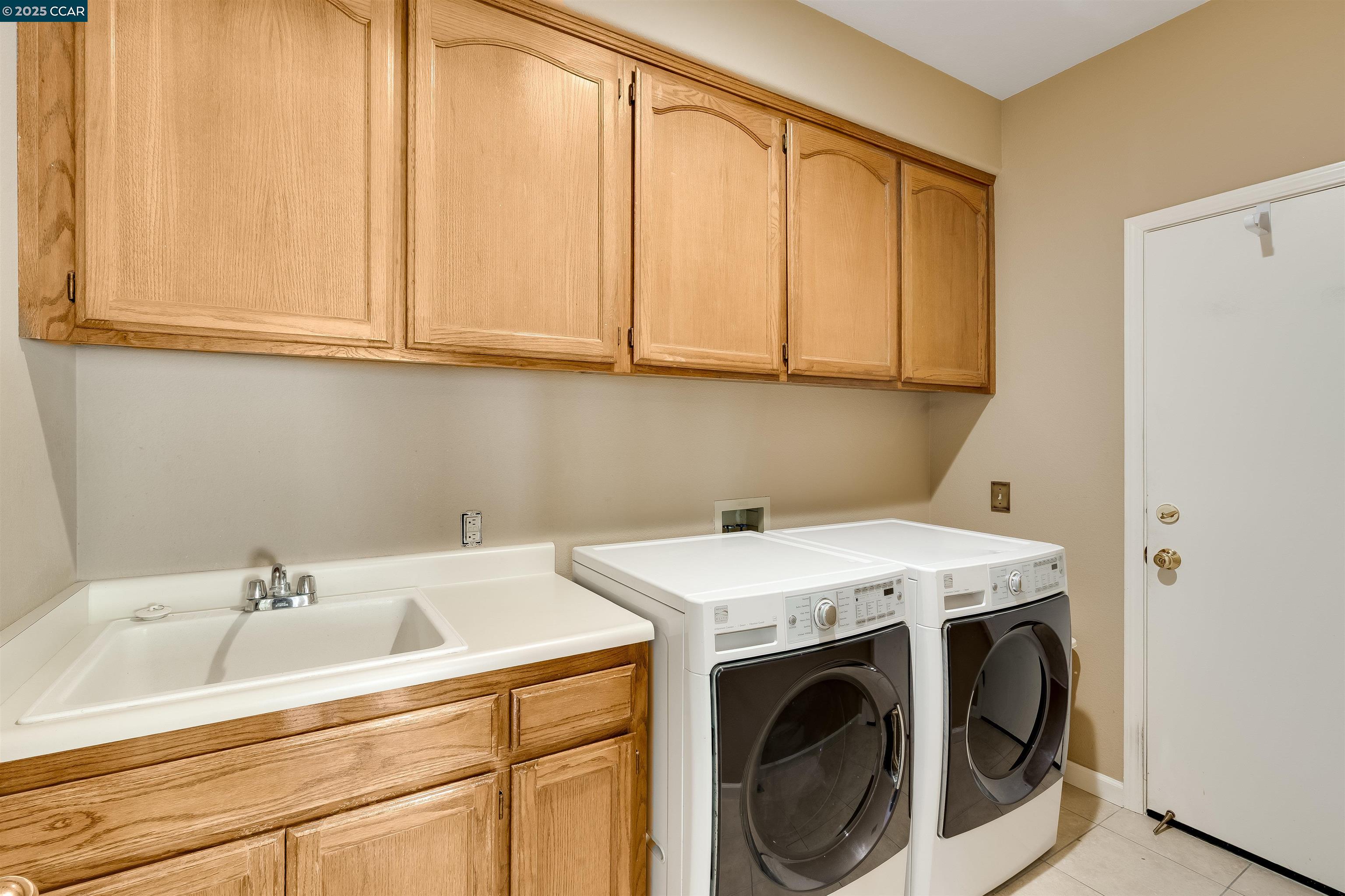 Detail Gallery Image 27 of 60 For 605 Barcelona Dr, Sonoma,  CA 95476-4434 - 4 Beds | 3 Baths