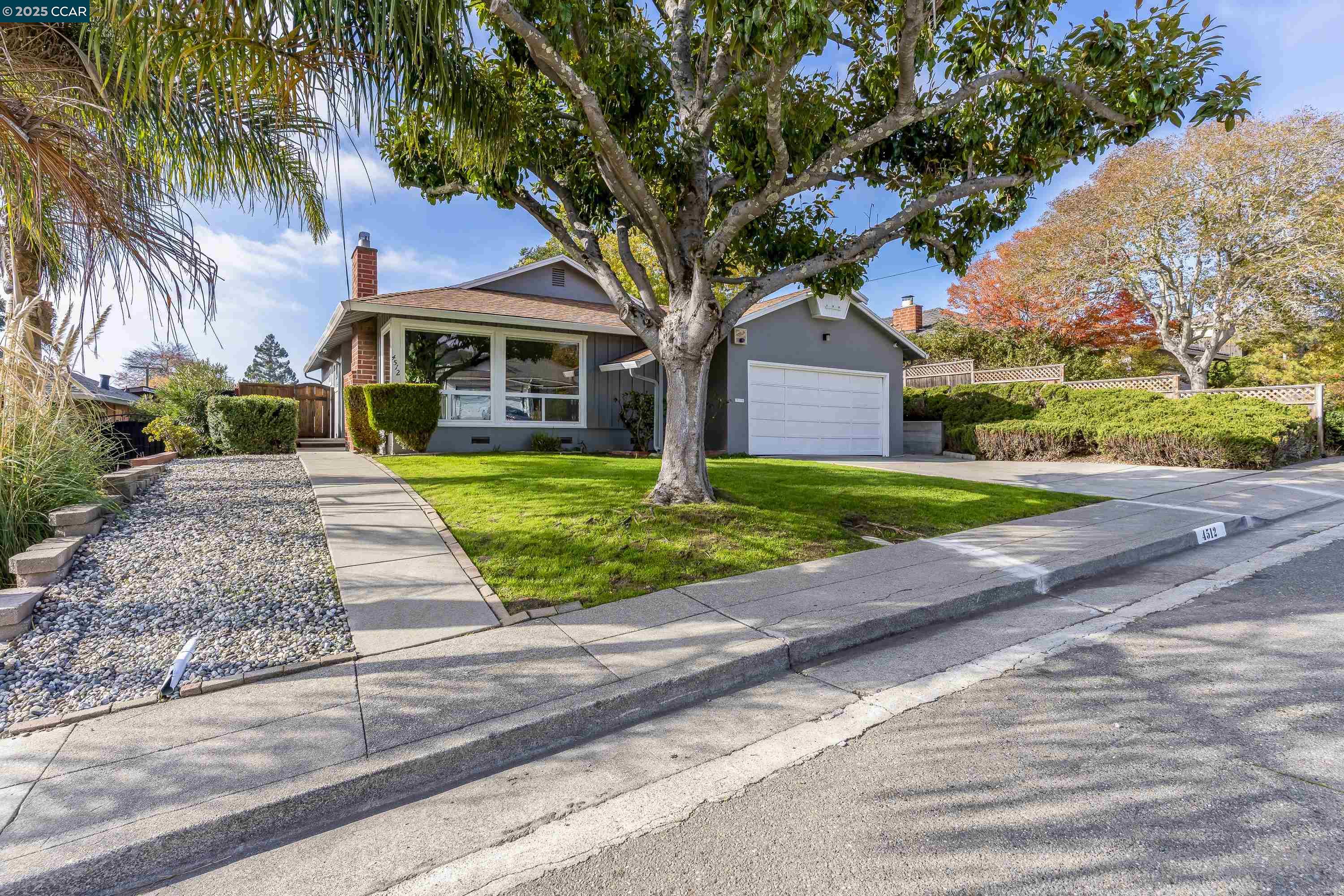 Detail Gallery Image 2 of 56 For 4512 Robert Way, Richmond,  CA 94803 - 3 Beds | 2 Baths