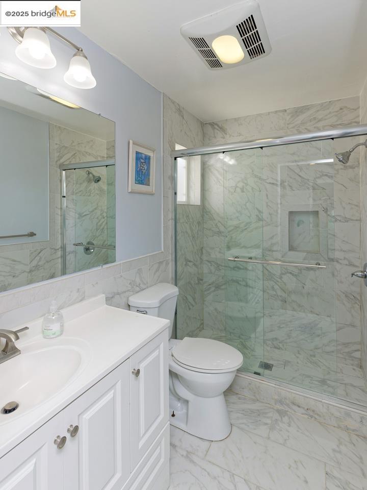 Detail Gallery Image 22 of 25 For 4251 Porter St, Oakland,  CA 94619 - 3 Beds | 2 Baths
