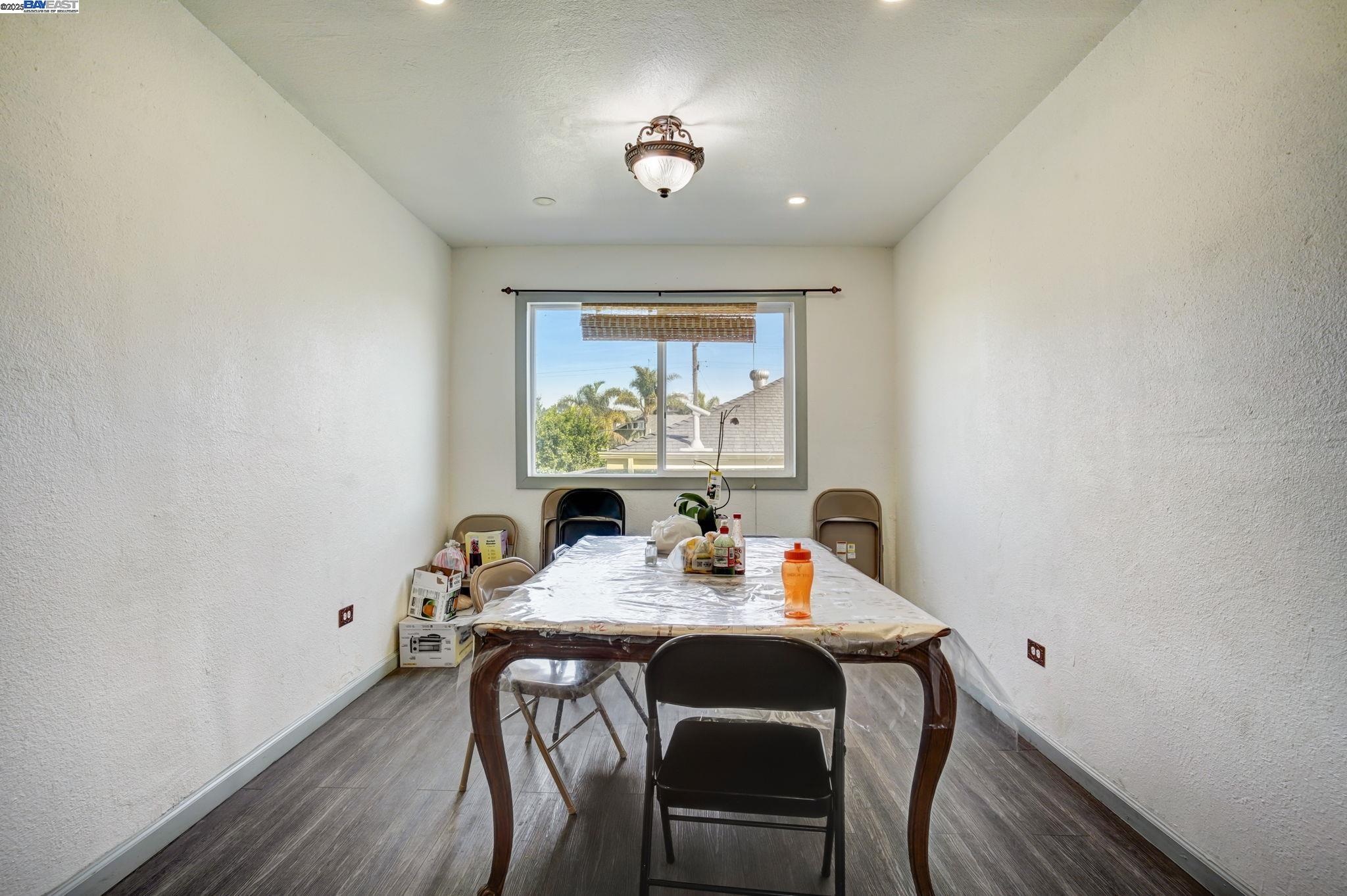 Detail Gallery Image 14 of 54 For 1725 96th Ave, Oakland,  CA 94603 - – Beds | – Baths