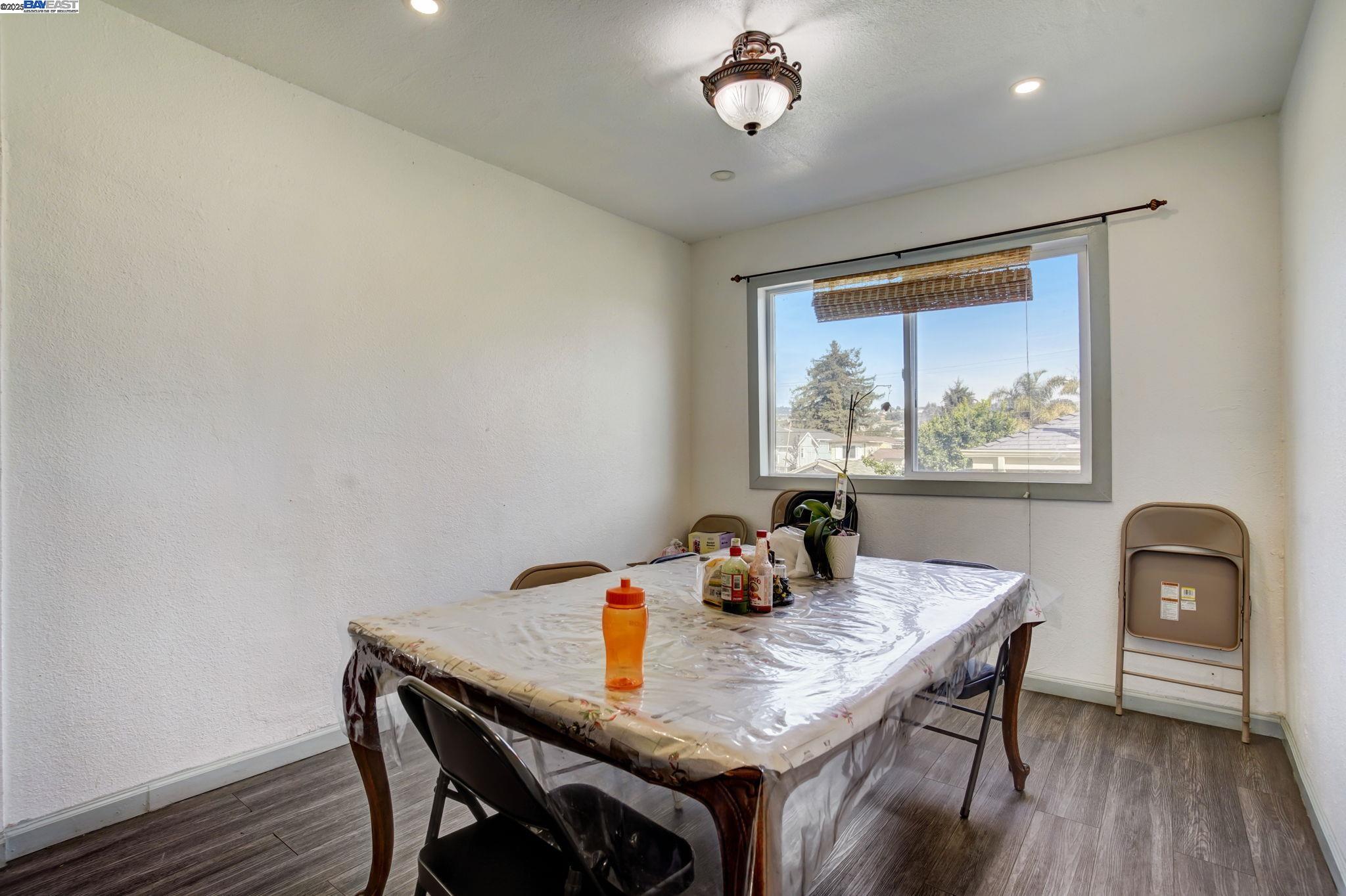 Detail Gallery Image 15 of 54 For 1725 96th Ave, Oakland,  CA 94603 - – Beds | – Baths